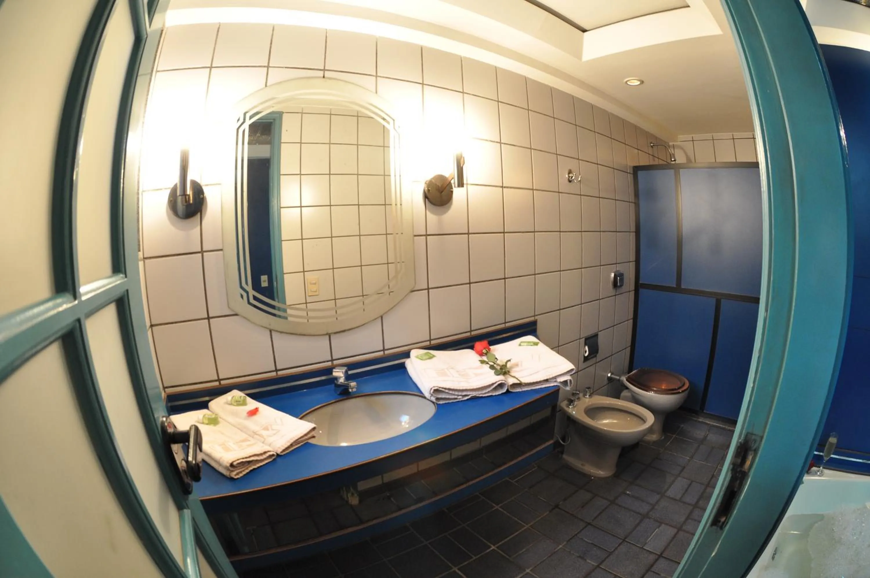 Bathroom in Hotel Fênix (Adult Only)