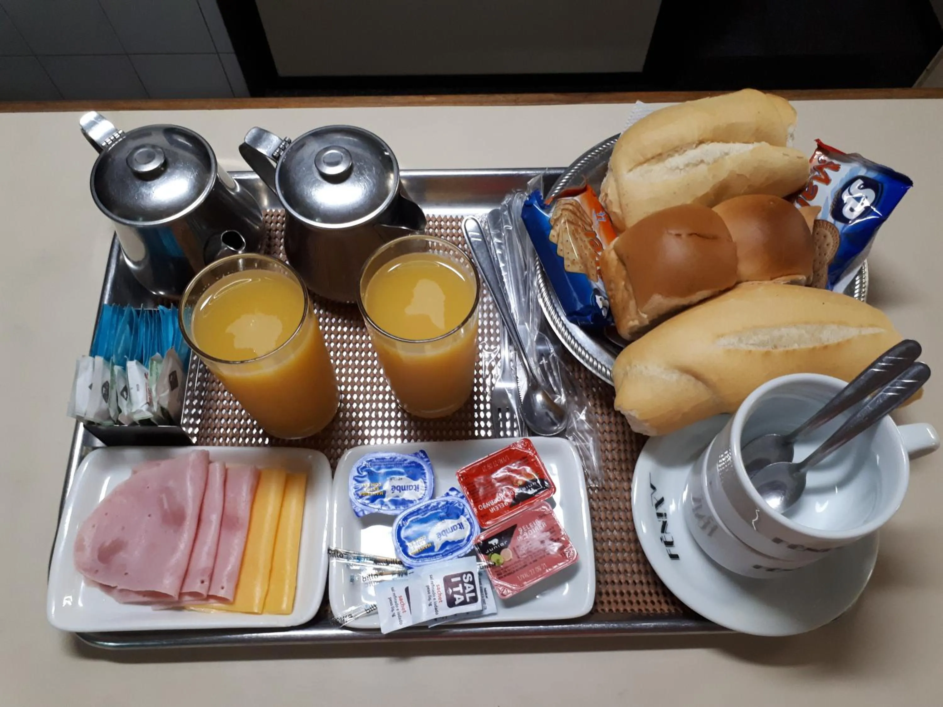 Breakfast in Hotel Fênix (Adult Only)