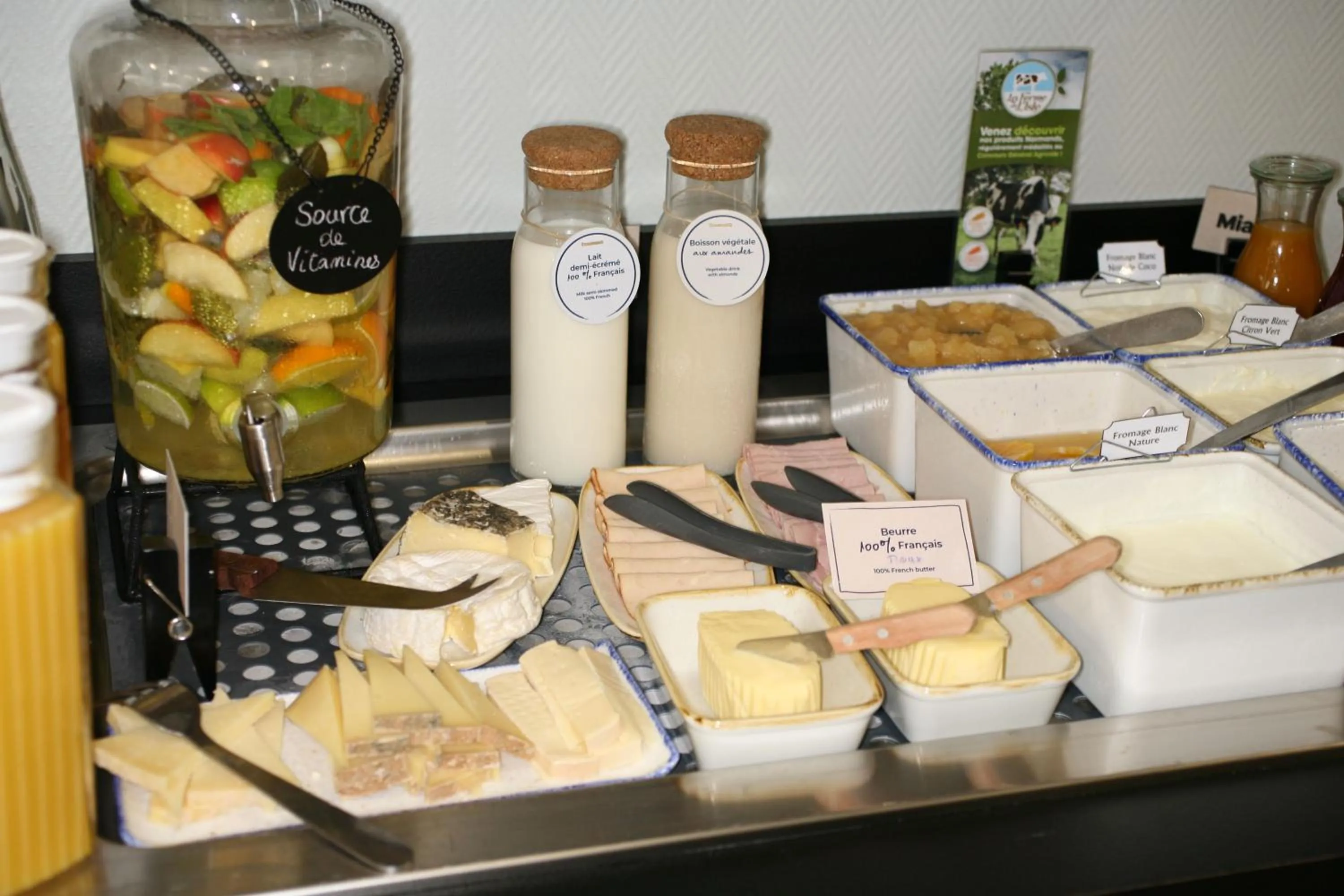 Buffet breakfast in ibis Saint-Lô