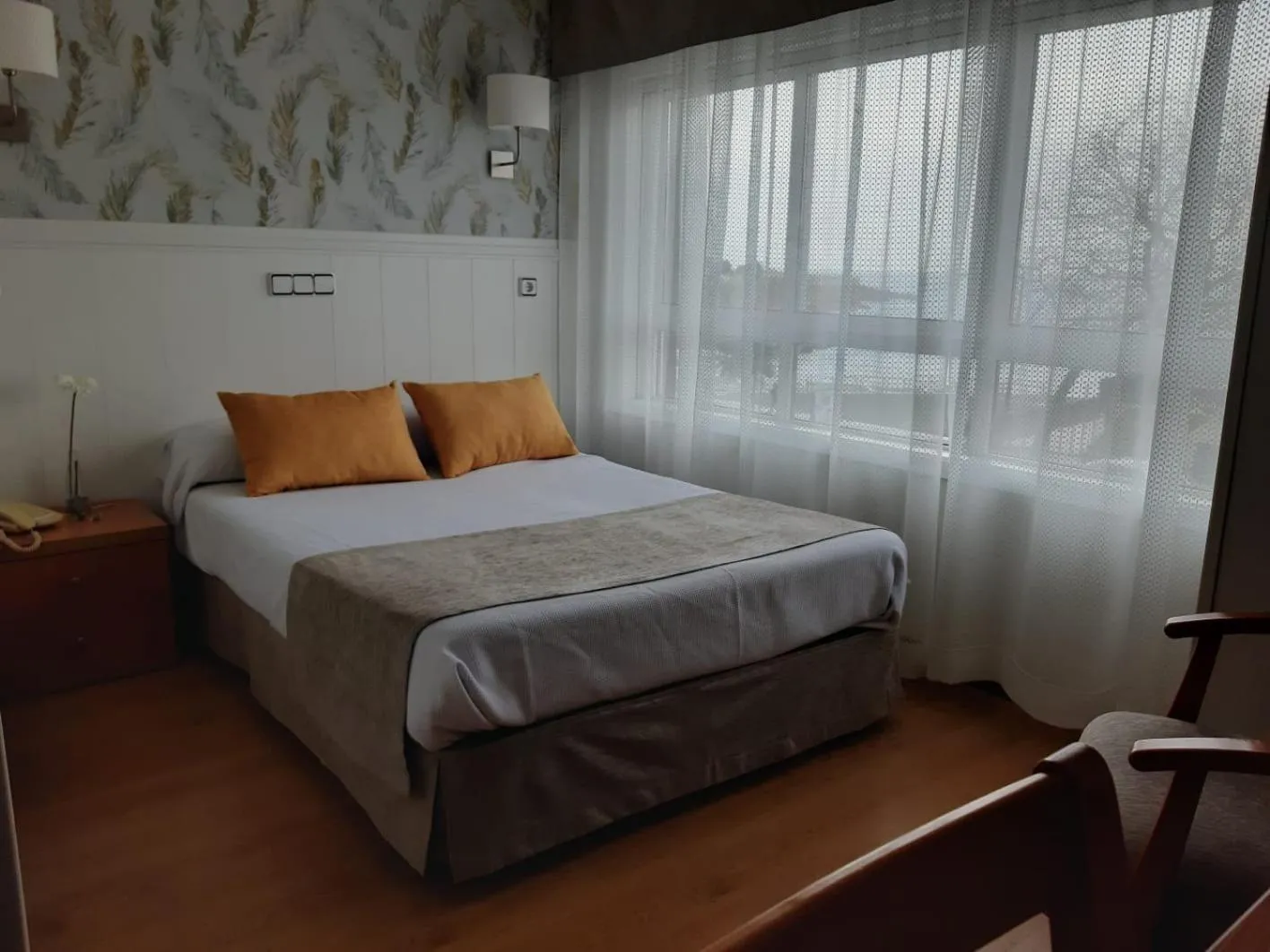 Bed in Hotel Almirante