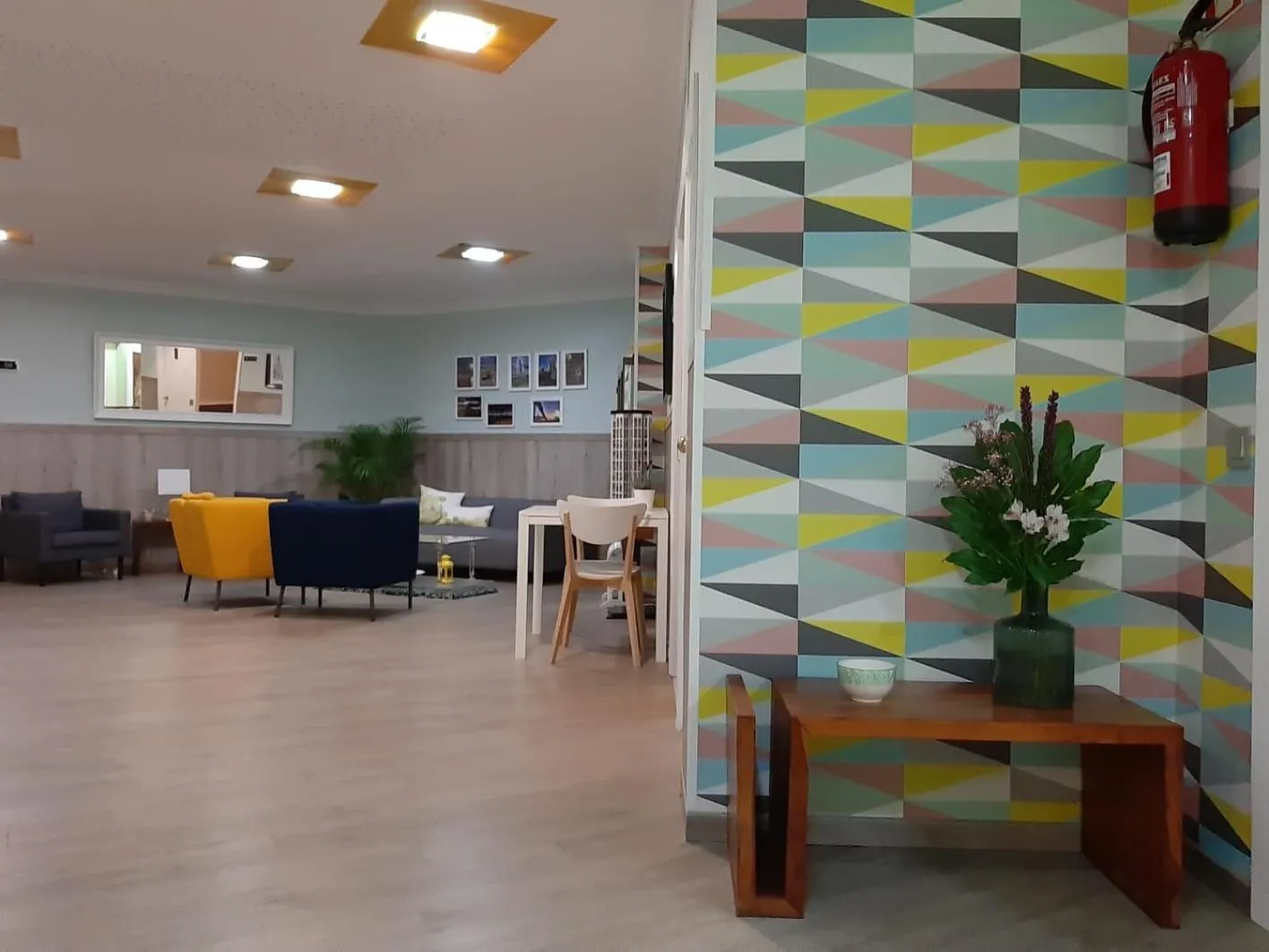 Lounge or bar in Hotel Almirante