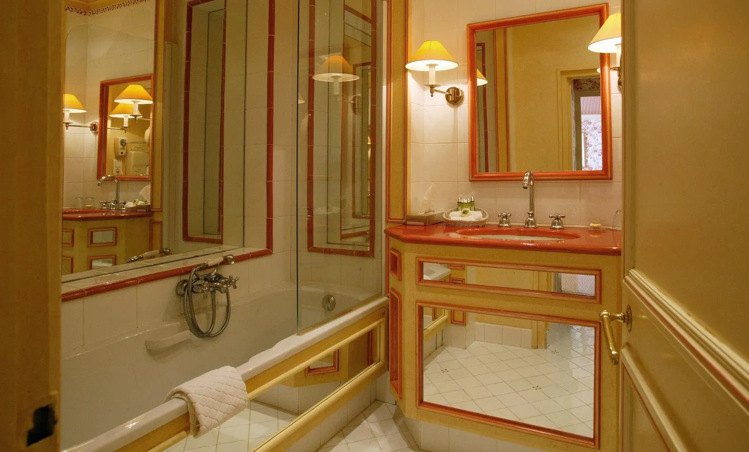 Bathroom in Le Manoir de Bellerive