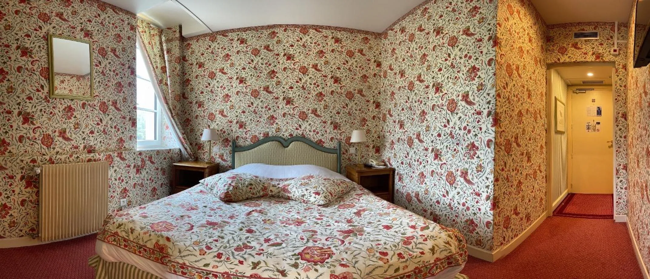 Bedroom, Bed in Le Manoir de Bellerive