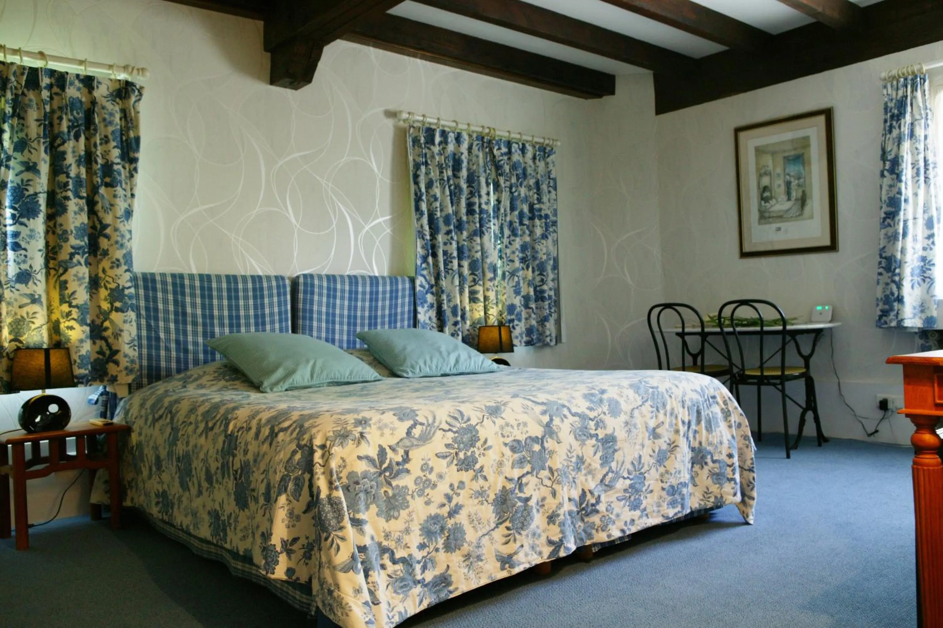 Bedroom, Bed in Le Manoir de Bellerive