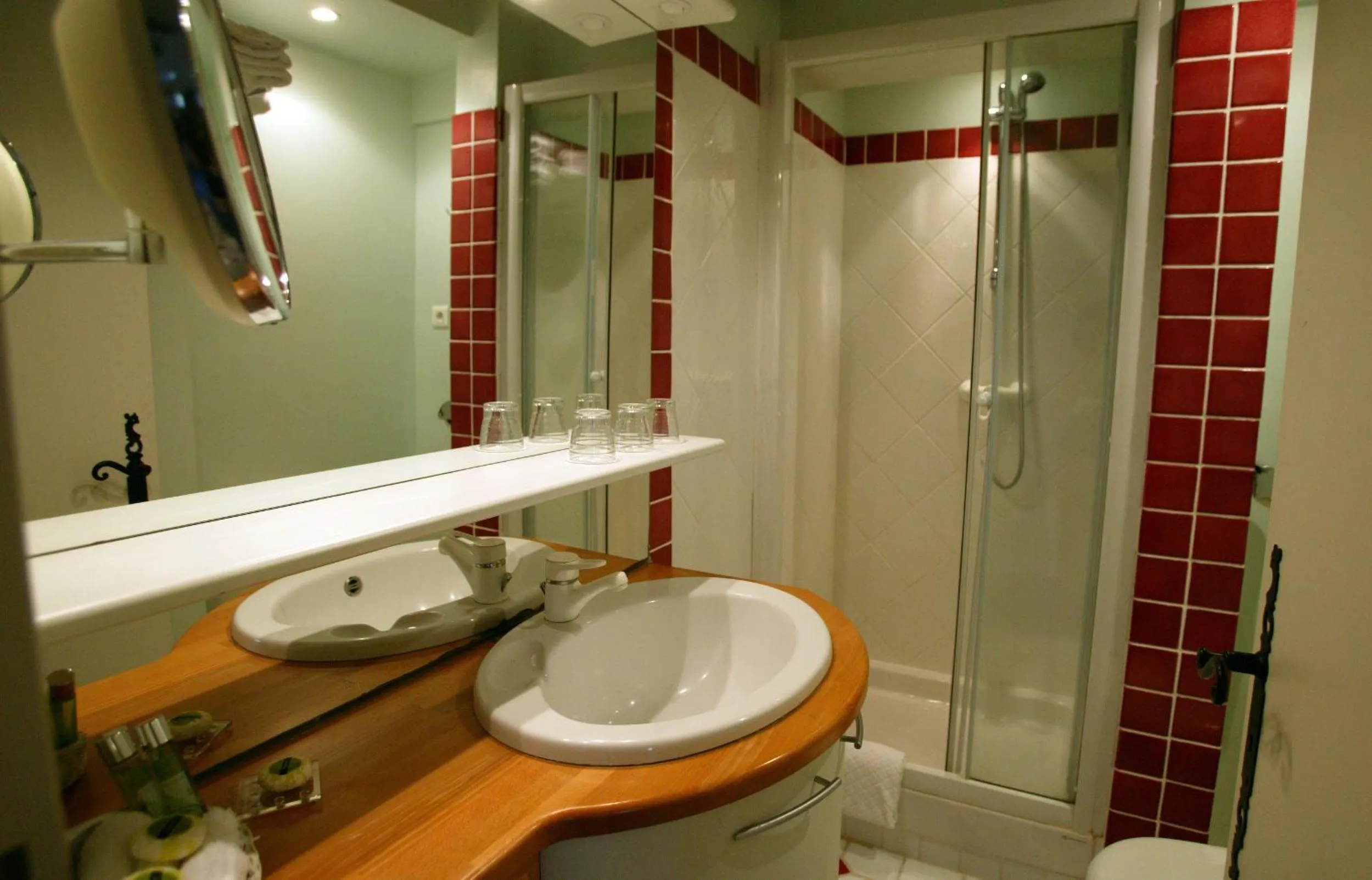 Bathroom in Le Manoir de Bellerive