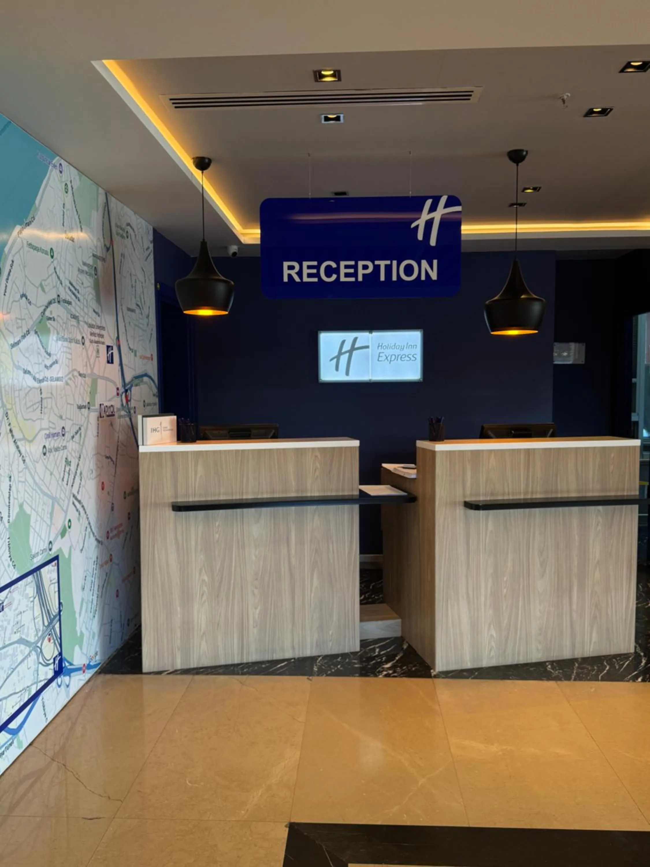 Lobby or reception in Holiday Inn Express Istanbul-Altunizade by IHG