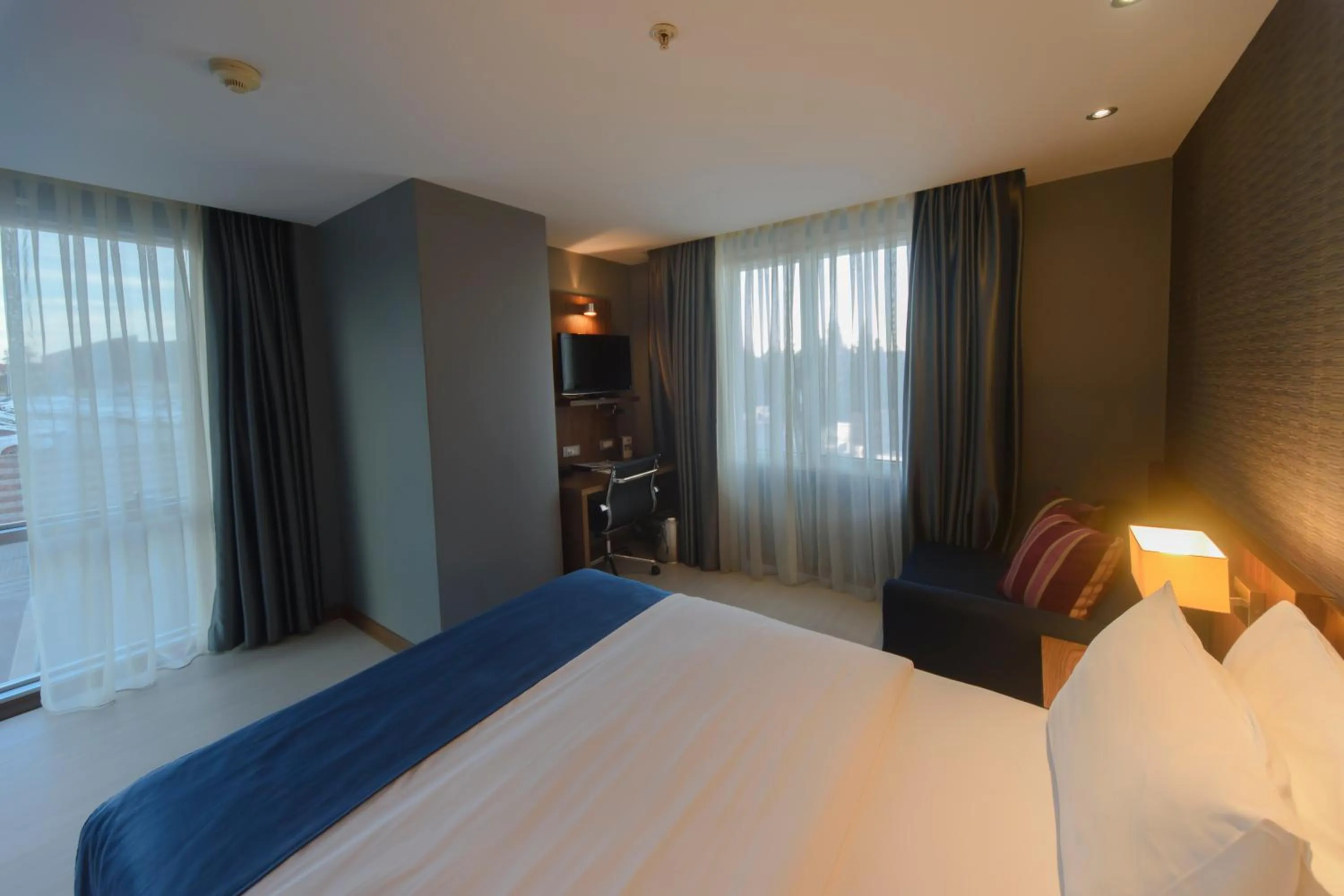Bed in Holiday Inn Express Istanbul-Altunizade by IHG