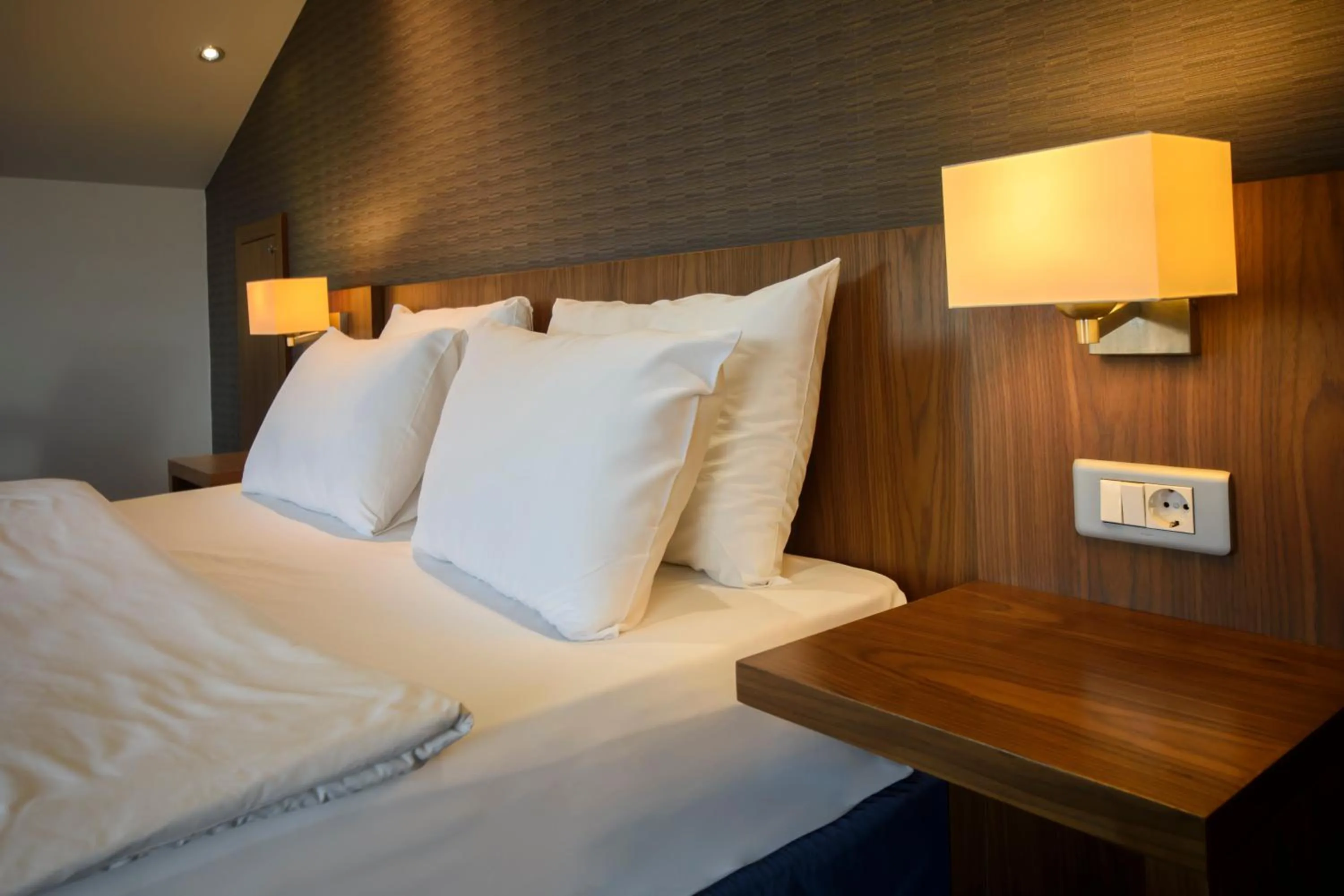Bedroom, Bed in Holiday Inn Express Istanbul-Altunizade by IHG