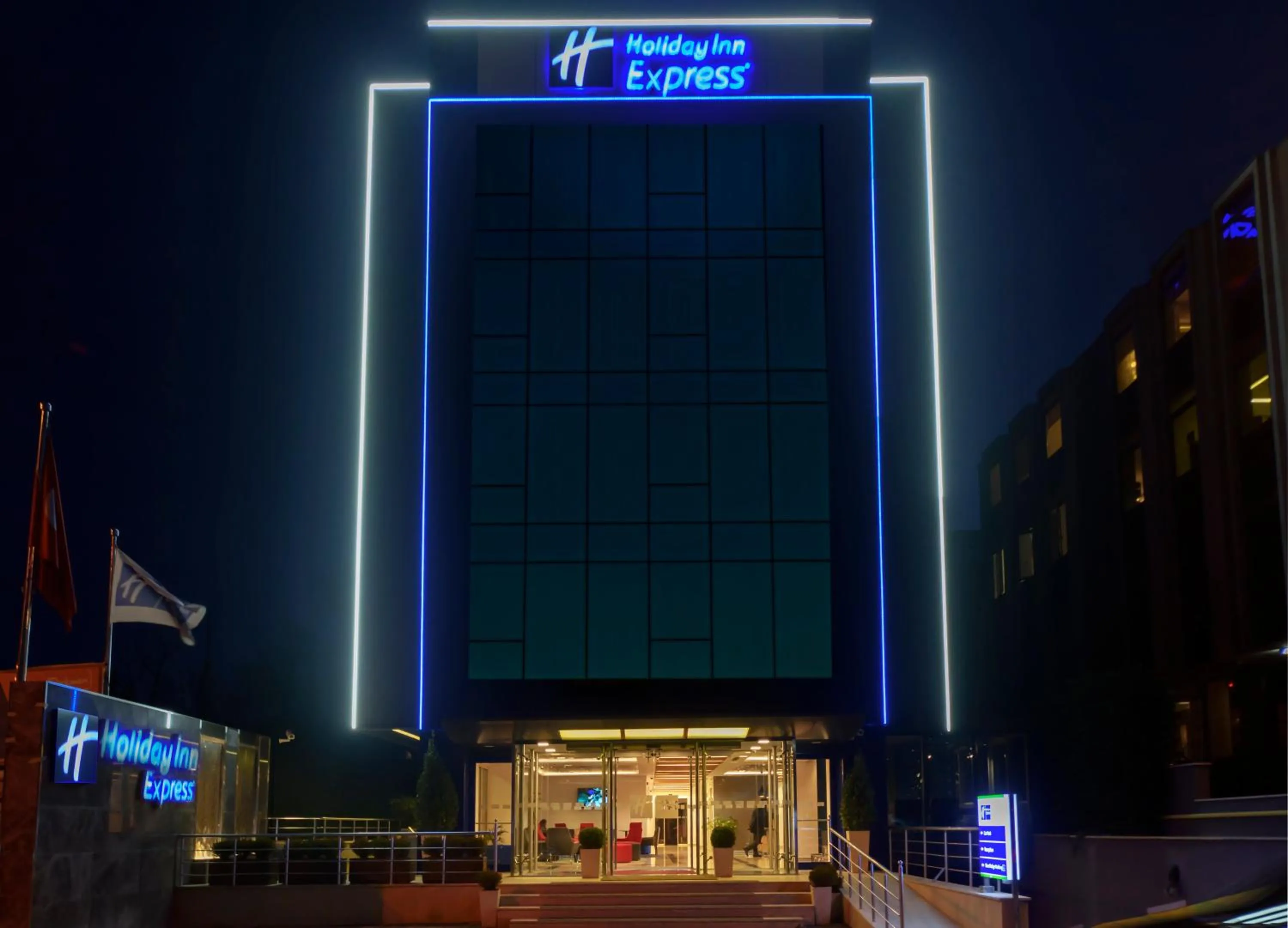 Property building in Holiday Inn Express Istanbul-Altunizade by IHG