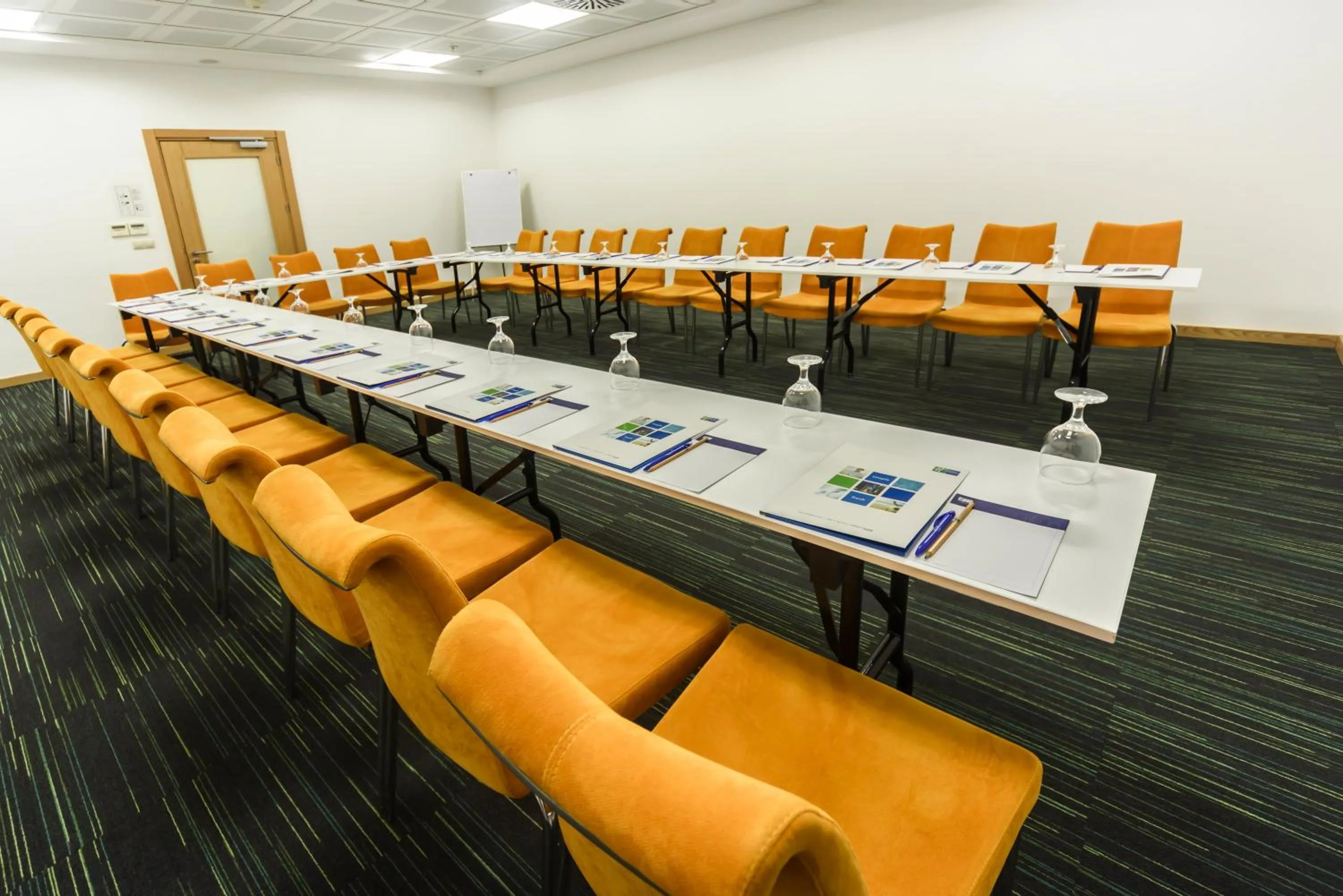 Meeting/conference room in Holiday Inn Express Istanbul-Altunizade by IHG