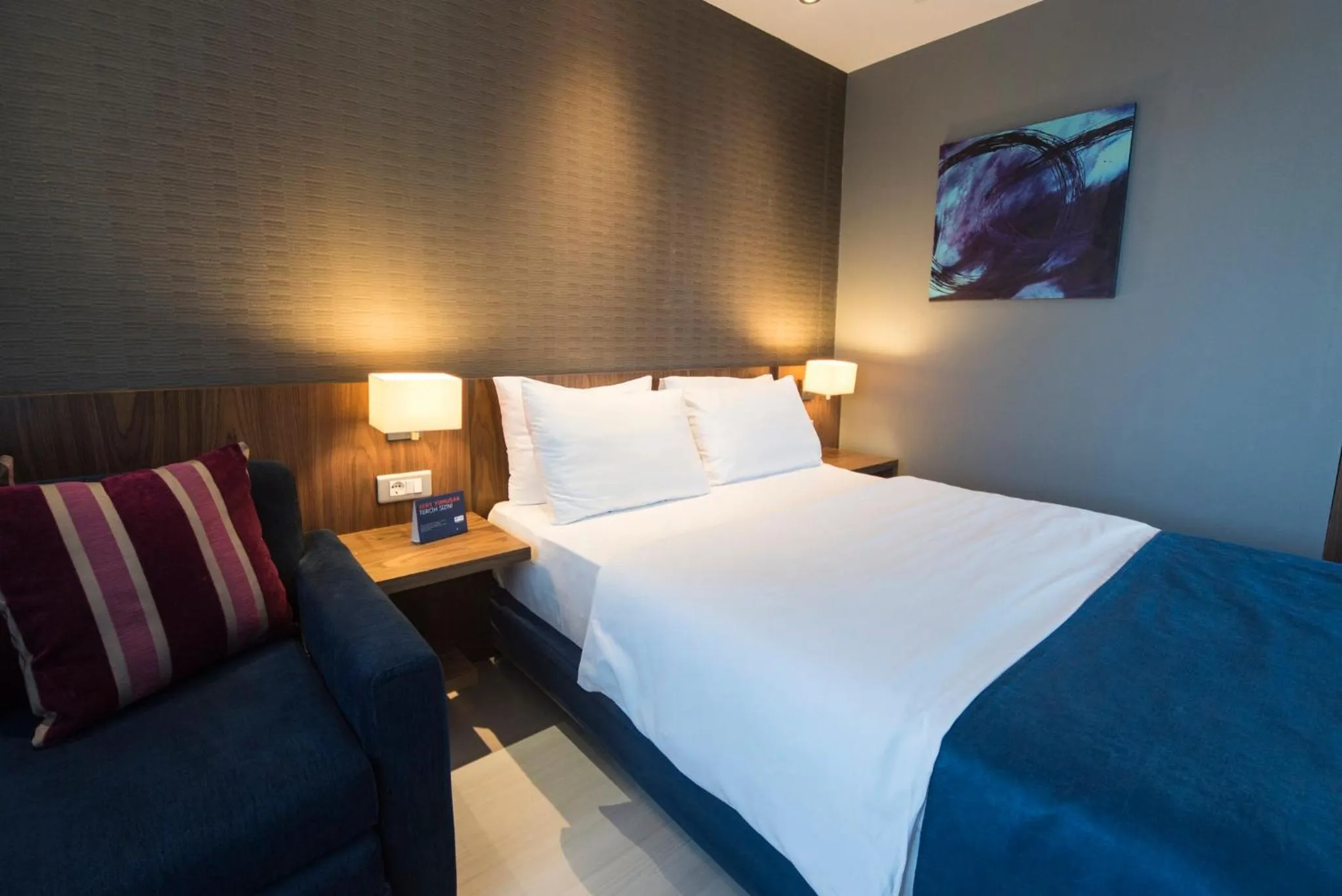 Photo of the whole room, Bed in Holiday Inn Express Istanbul-Altunizade by IHG