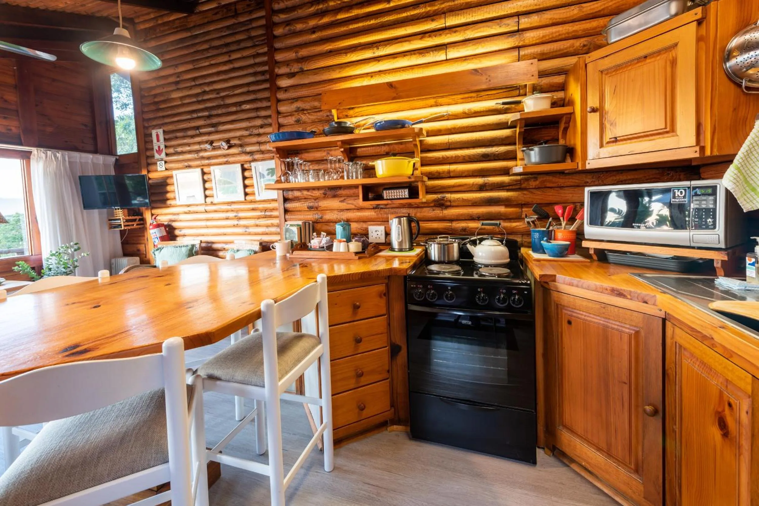 Coffee/tea facilities in Under Milkwood Resort