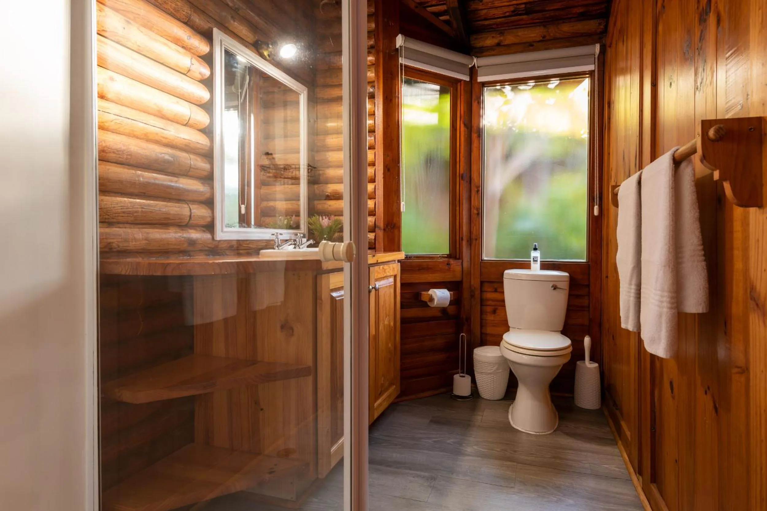 Toilet in Under Milkwood Resort