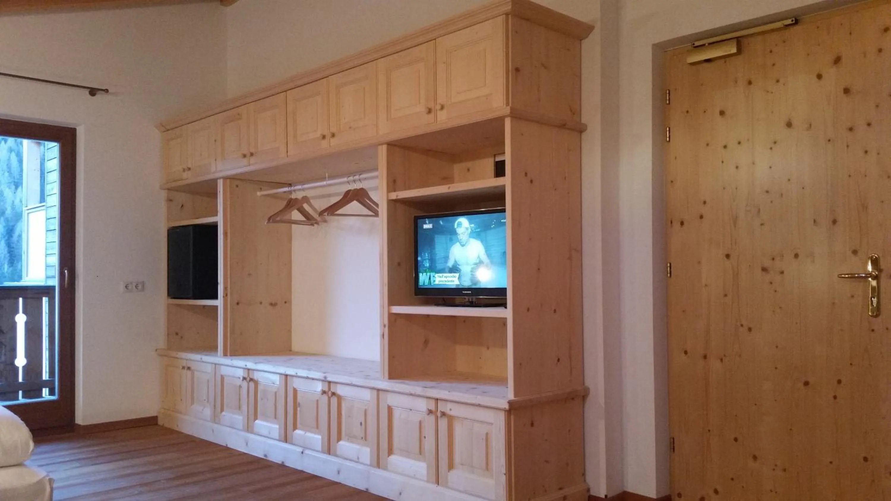 TV and multimedia in Family and Wellness Residence Ciasa Antersies