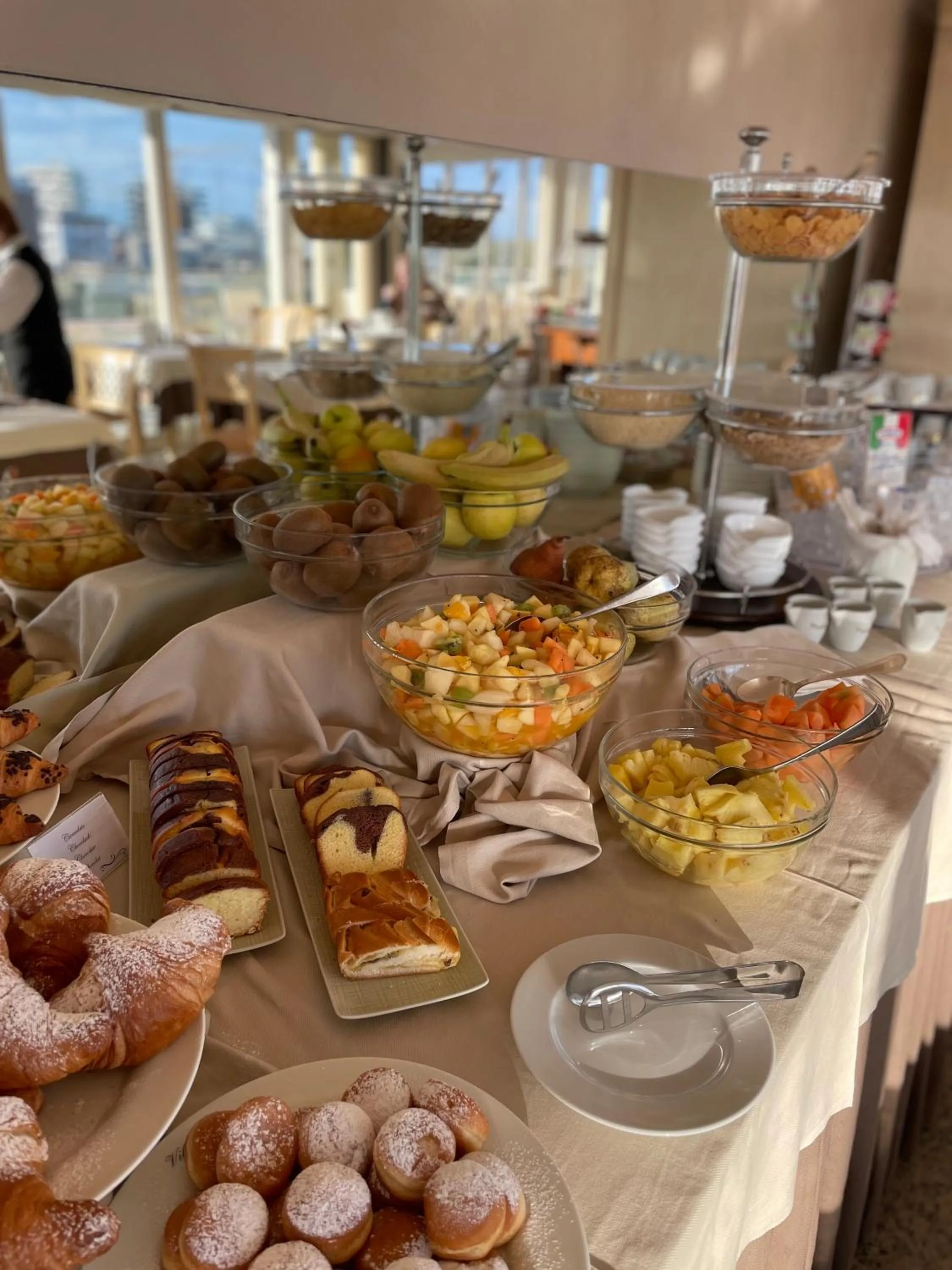 Buffet breakfast in Hotel Villa Doimo