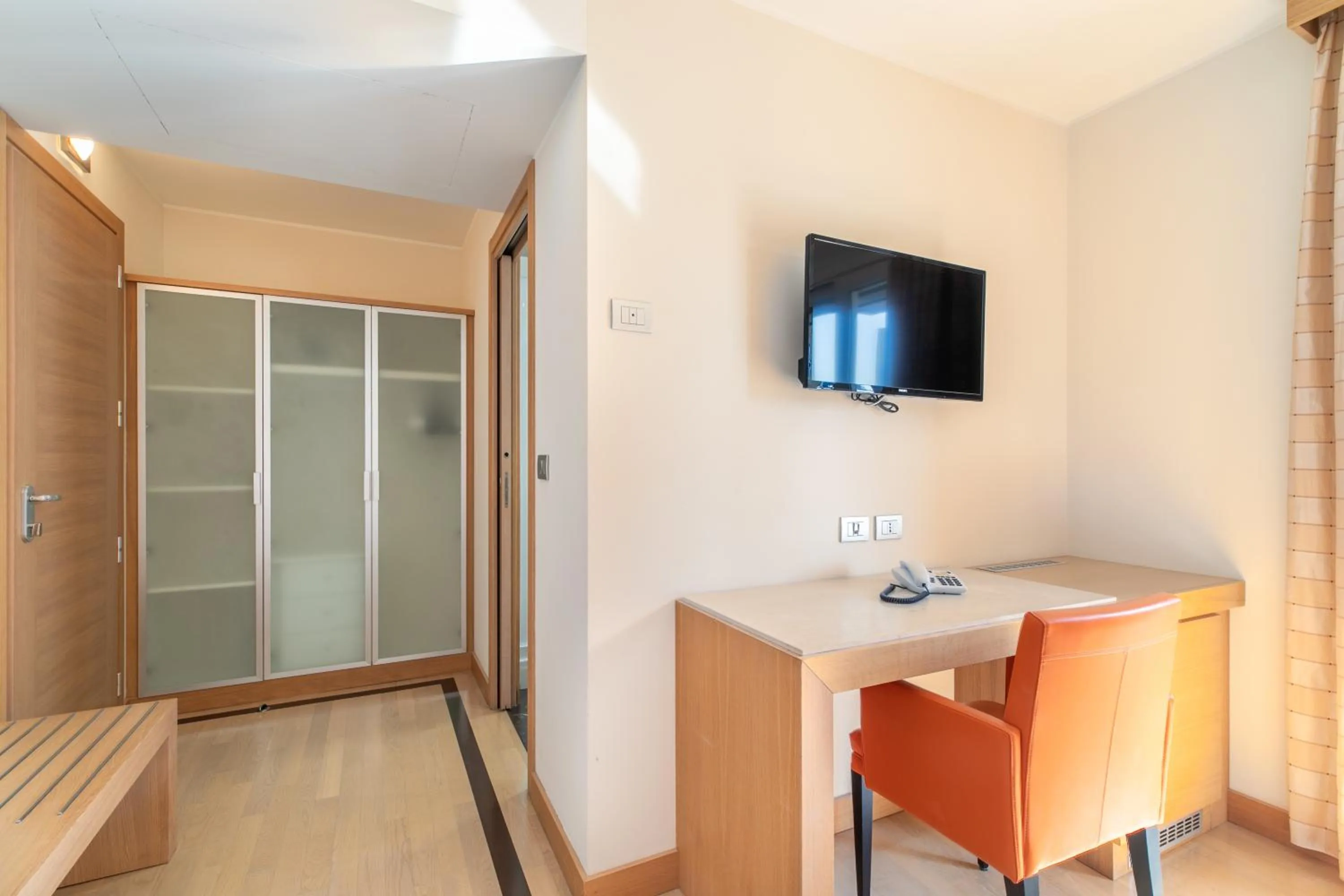 TV and multimedia in Hotel Villa Doimo