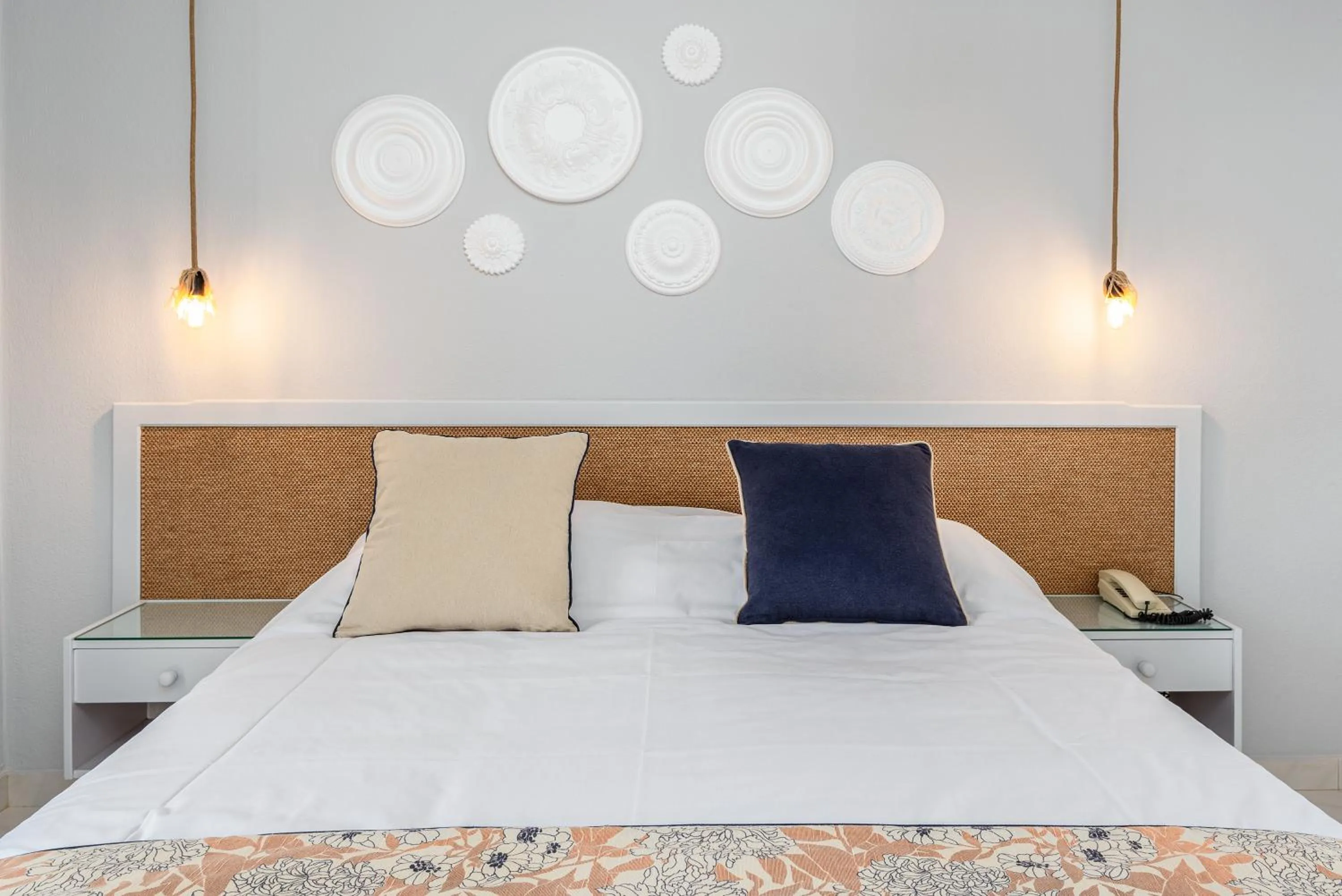 Bedroom, Bed in Mrs Chryssana Beach Hotel