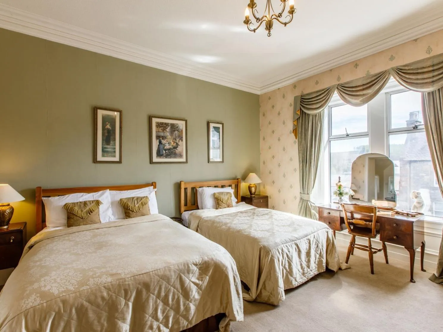 Bed in The Tannochbrae