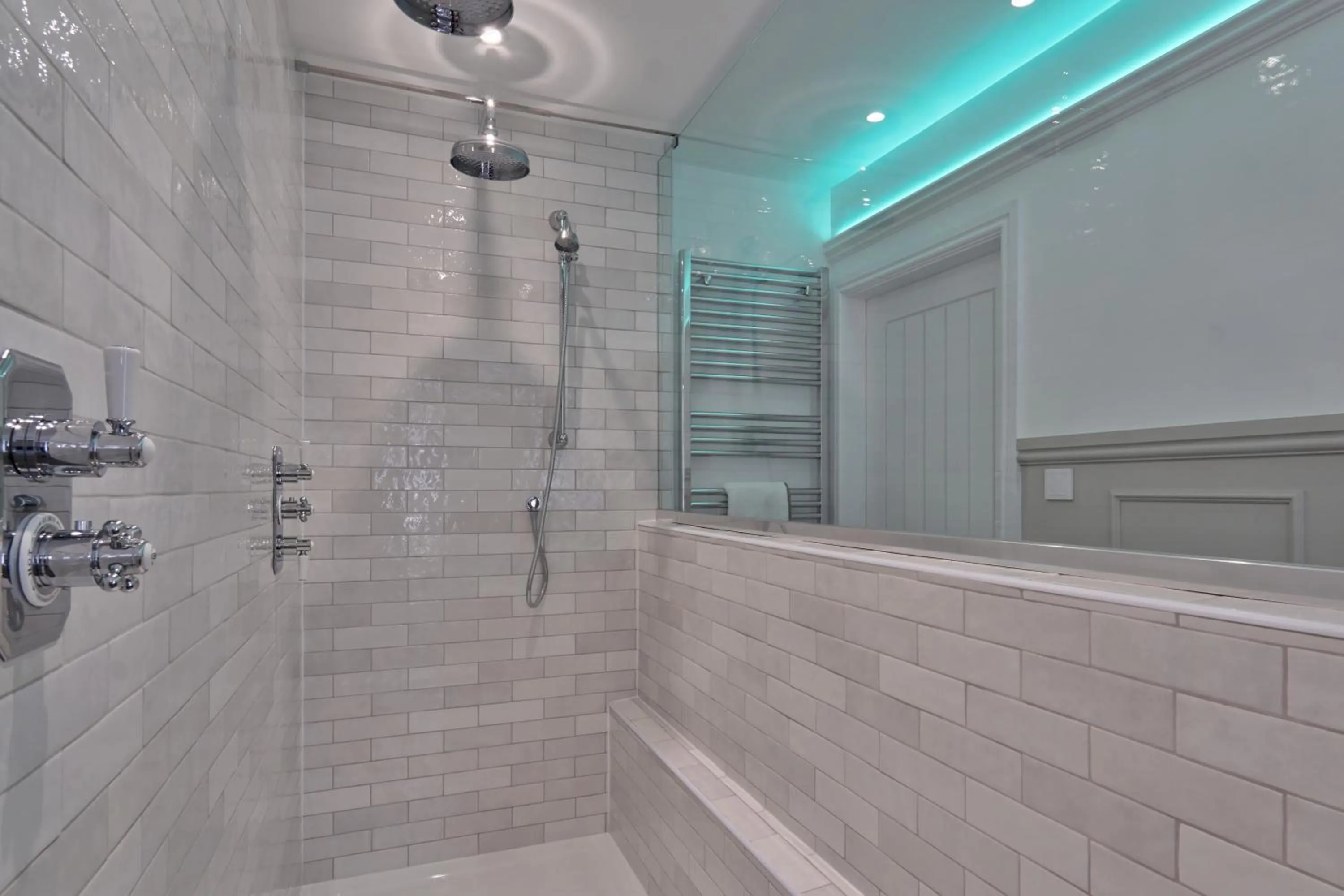 Shower in The Tannochbrae