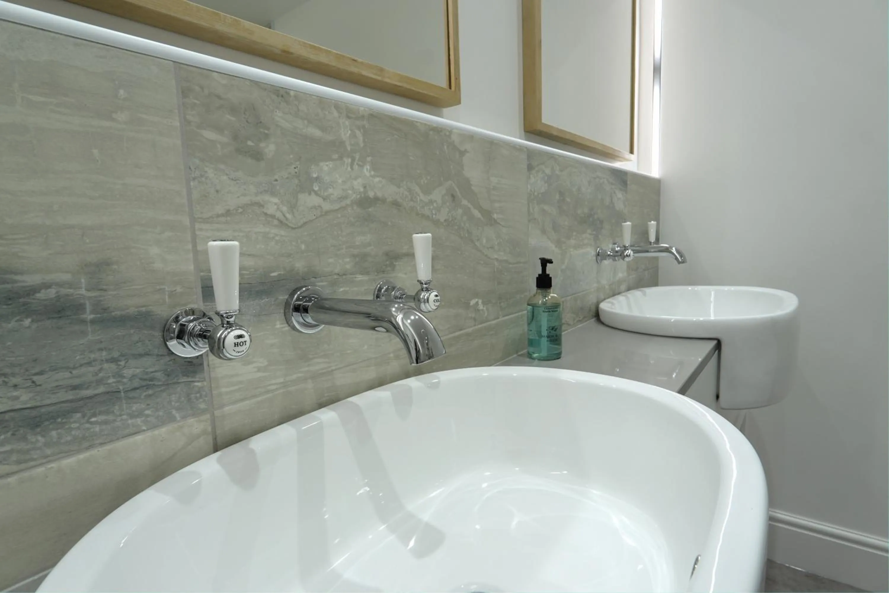 Shower in The Tannochbrae