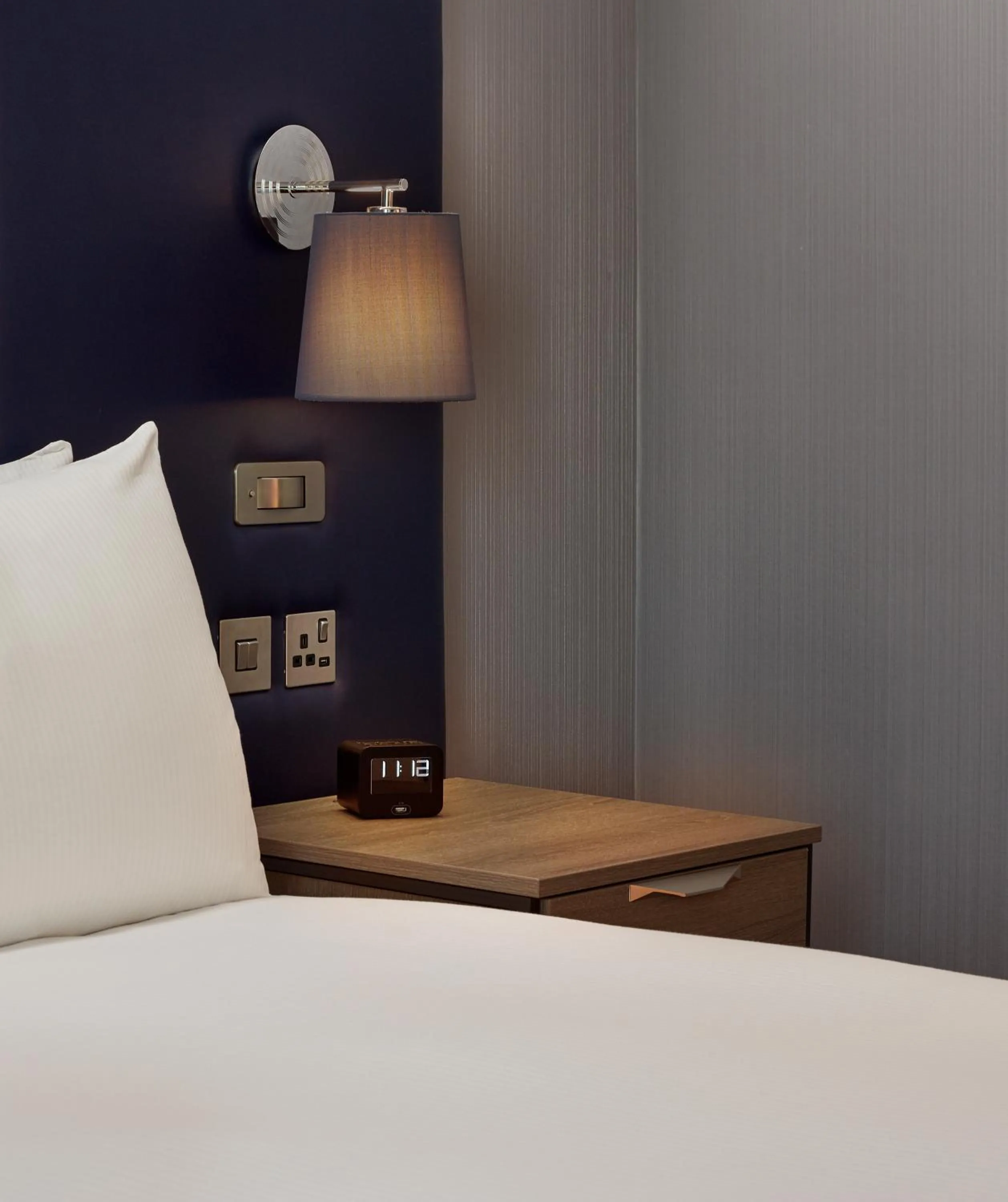 Bed in DoubleTree by Hilton Lincoln