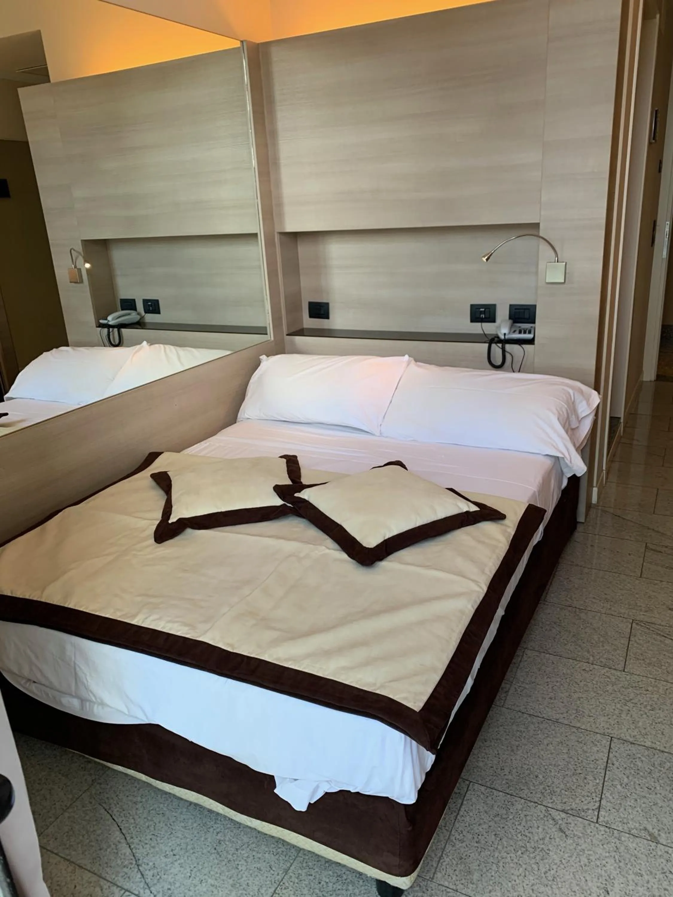 Bed in Hotel San Carlo