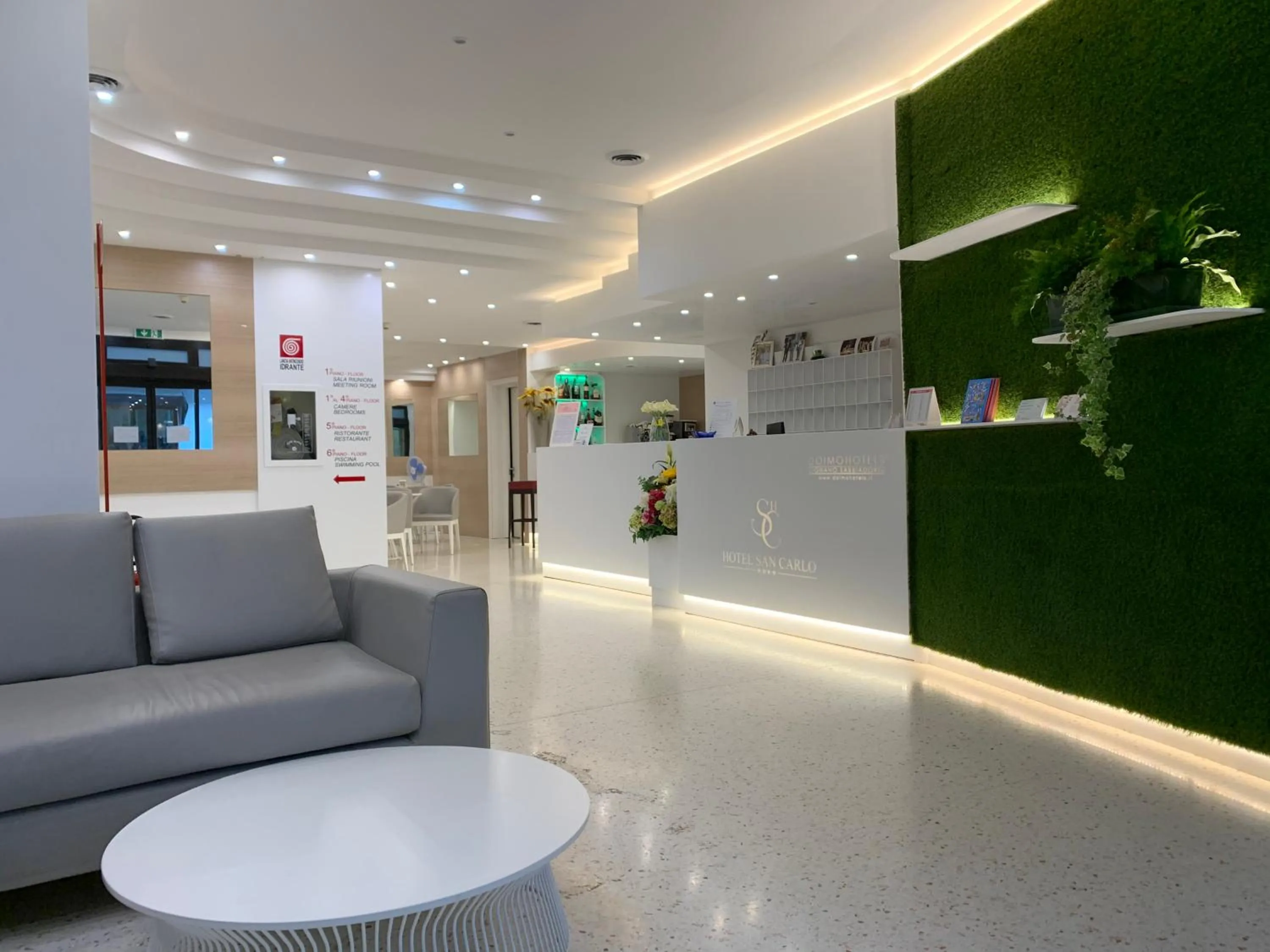 Lobby or reception in Hotel San Carlo