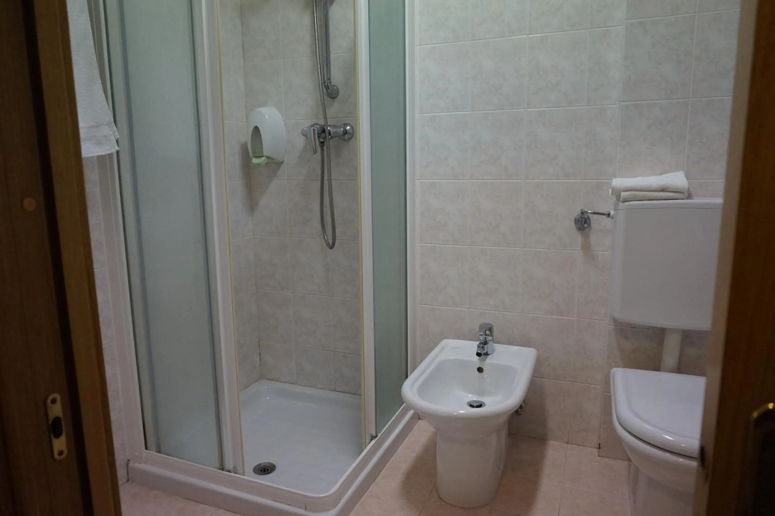 Bathroom in Hotel Flora