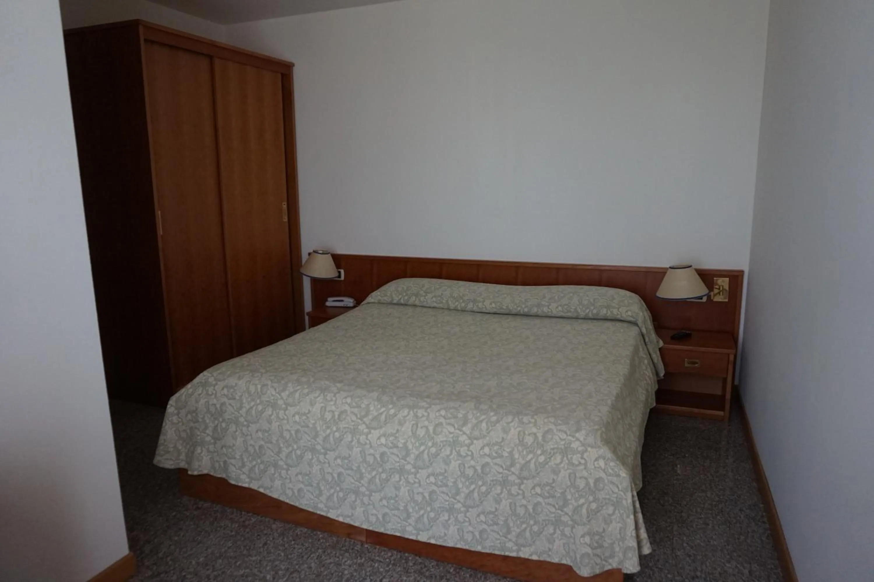 Bedroom, Bed in Hotel Flora