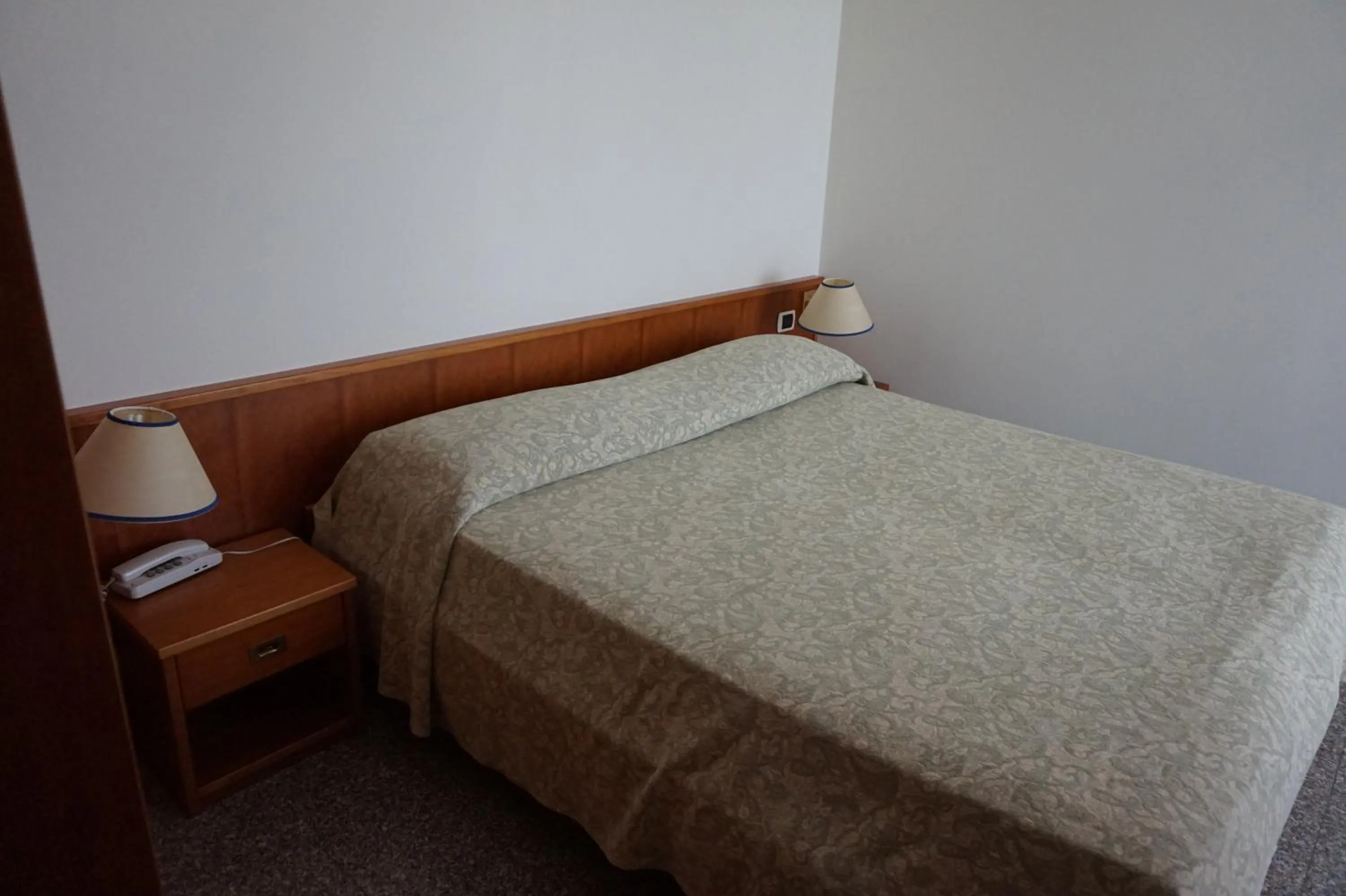 Bedroom, Bed in Hotel Flora