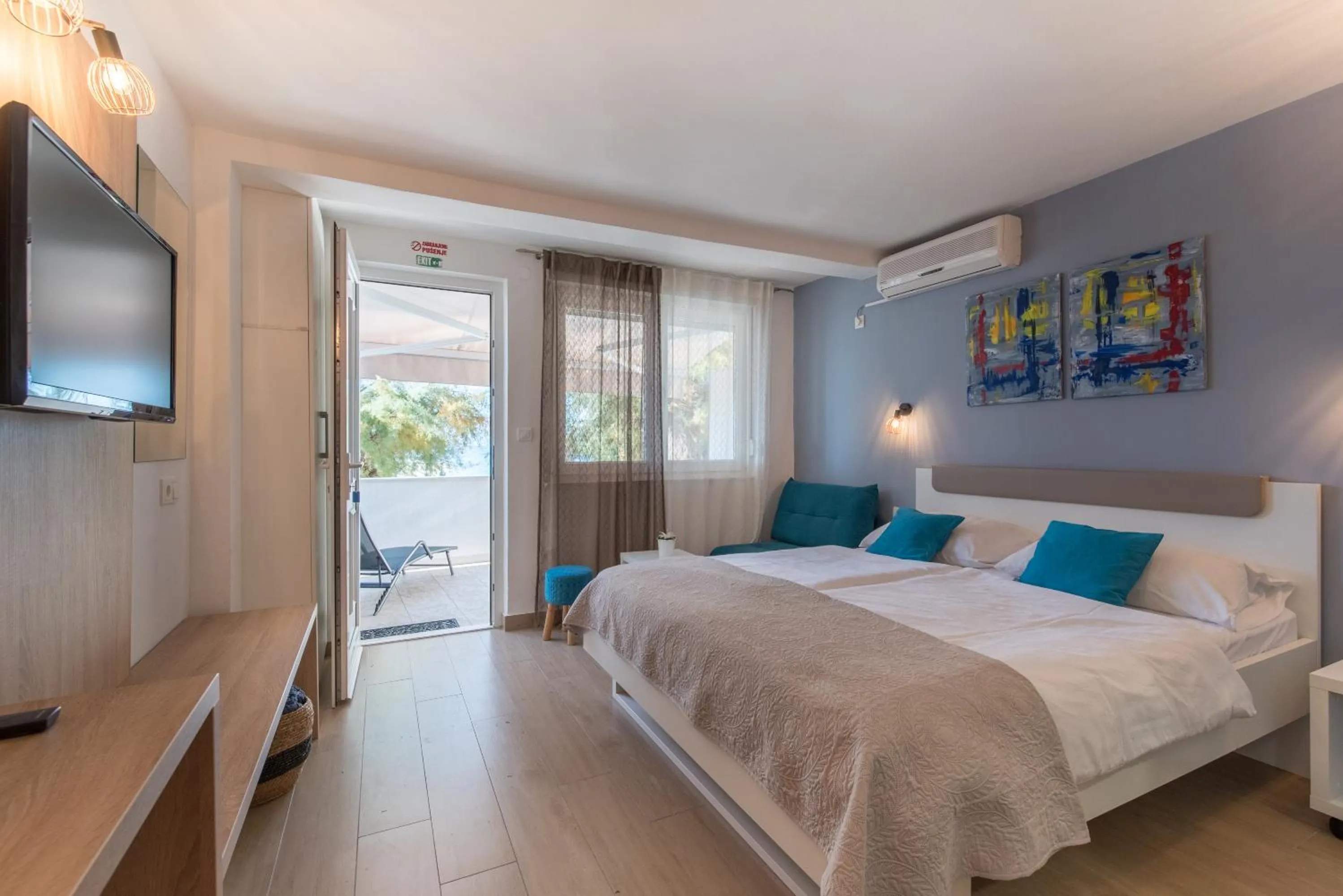 Bed in Beachfront Apartments Zanic