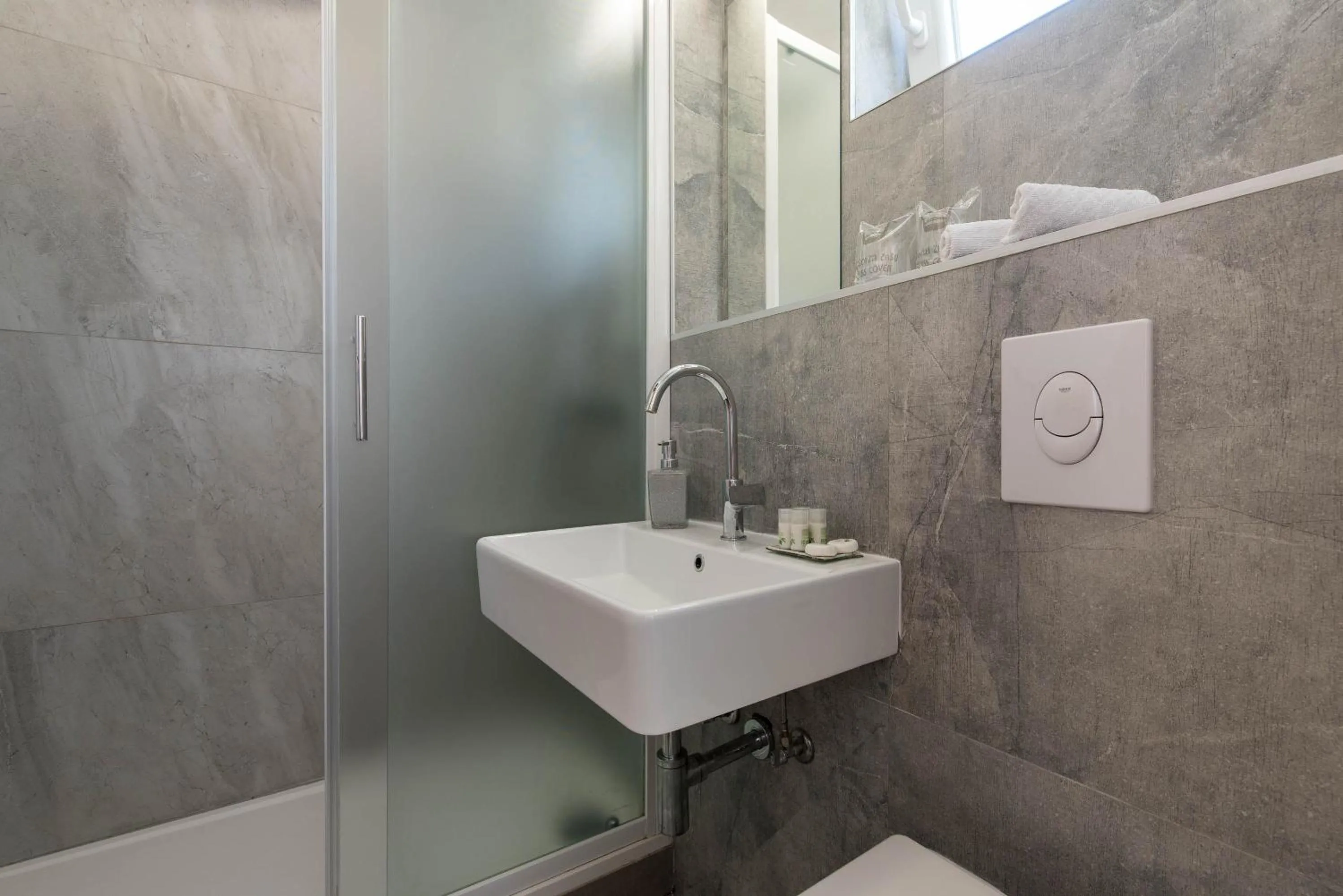Bathroom in Beachfront Apartments Zanic