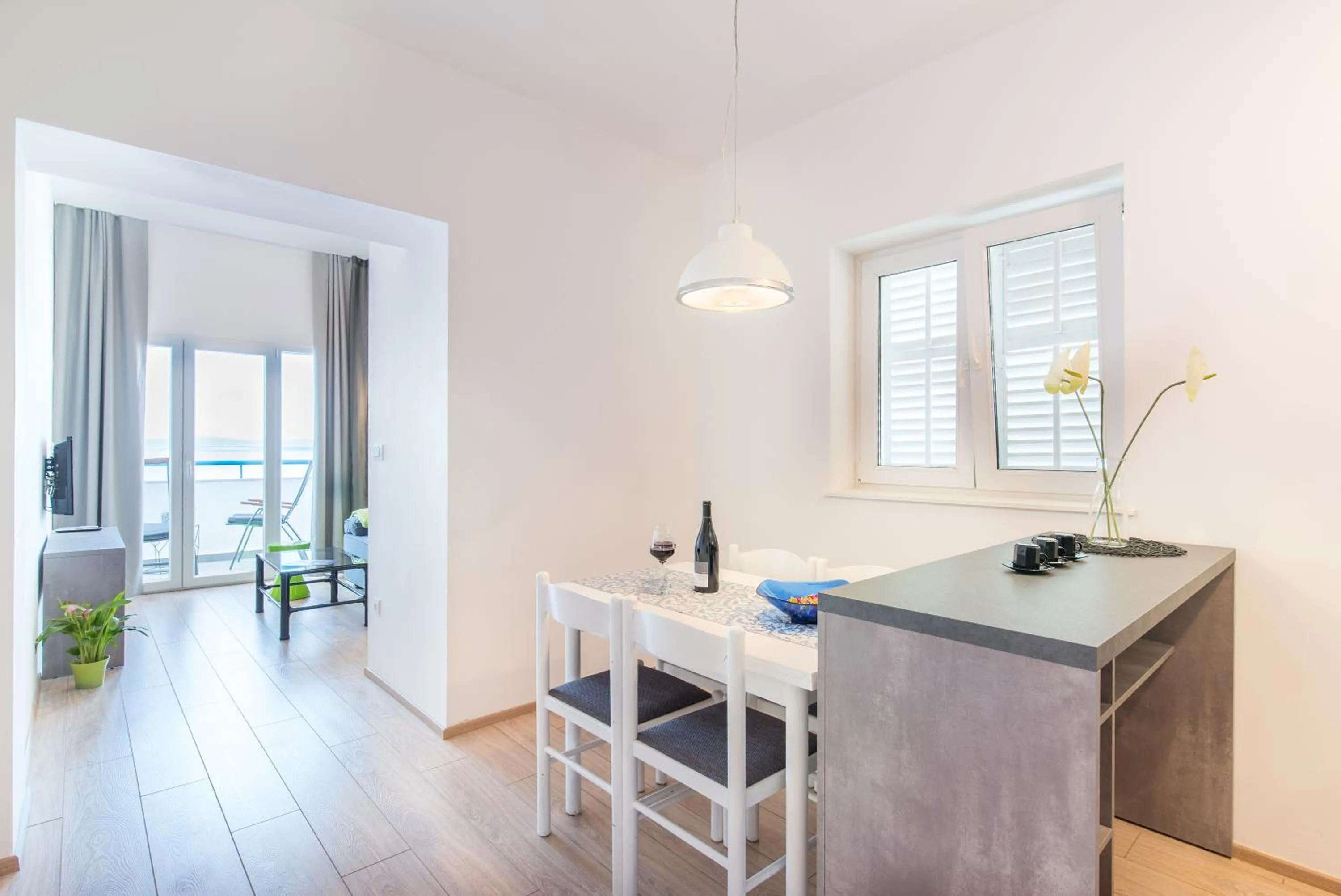 Dining area in Beachfront Apartments Zanic