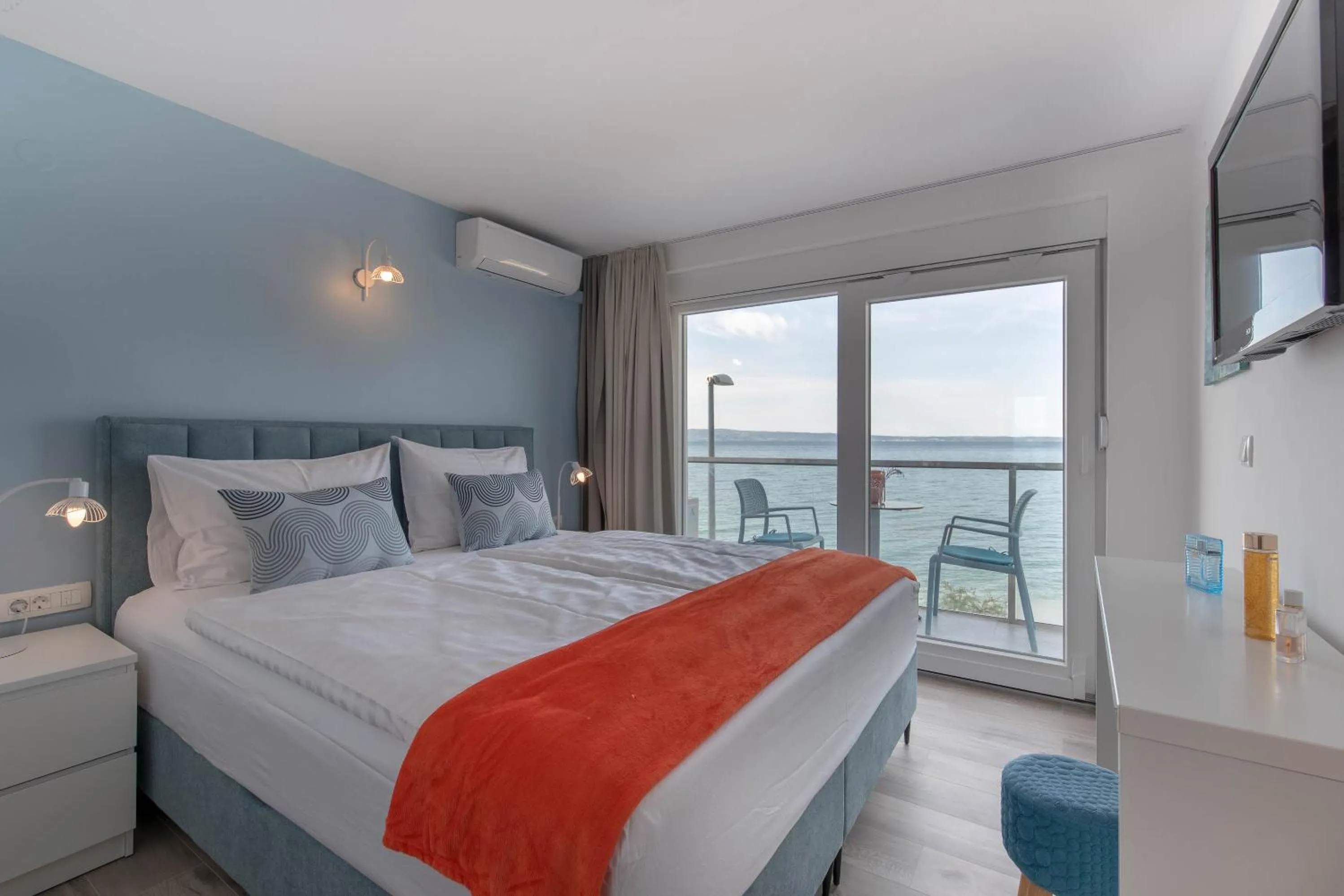 Sea view, Bed in Beachfront Apartments Zanic