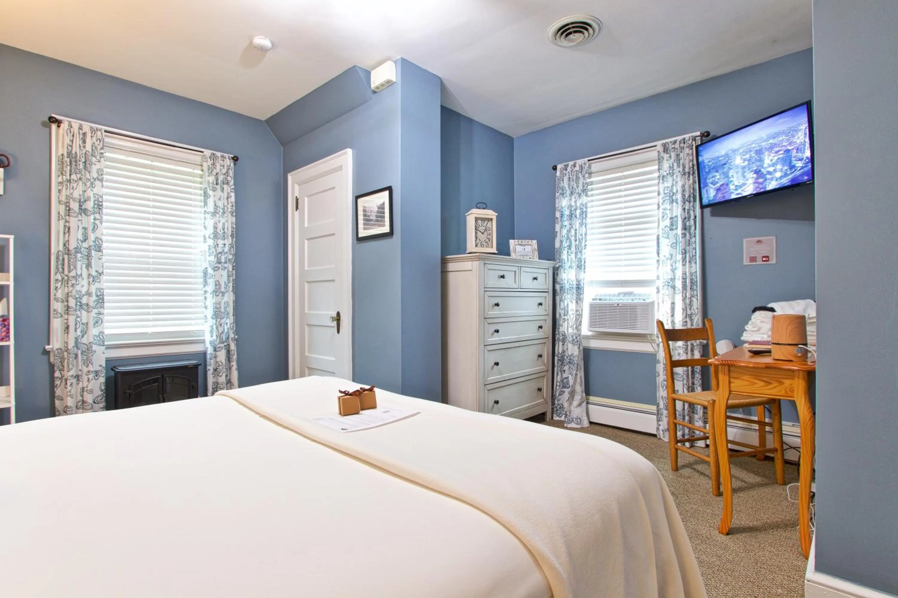 Bed in Blacksburg Bed & Breakfast