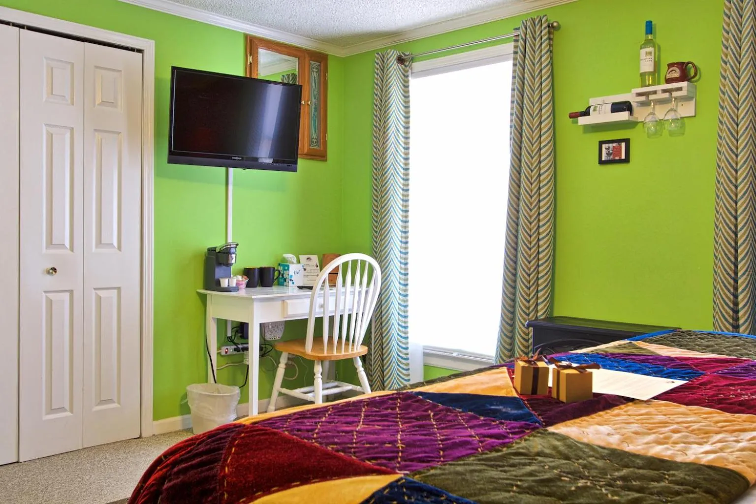 Bed in Blacksburg Bed & Breakfast