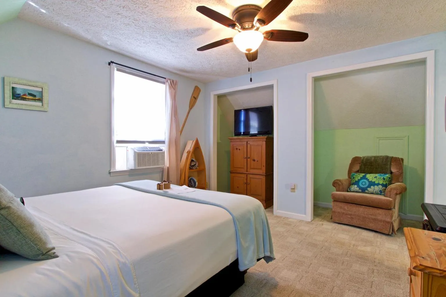 Bed in Blacksburg Bed & Breakfast