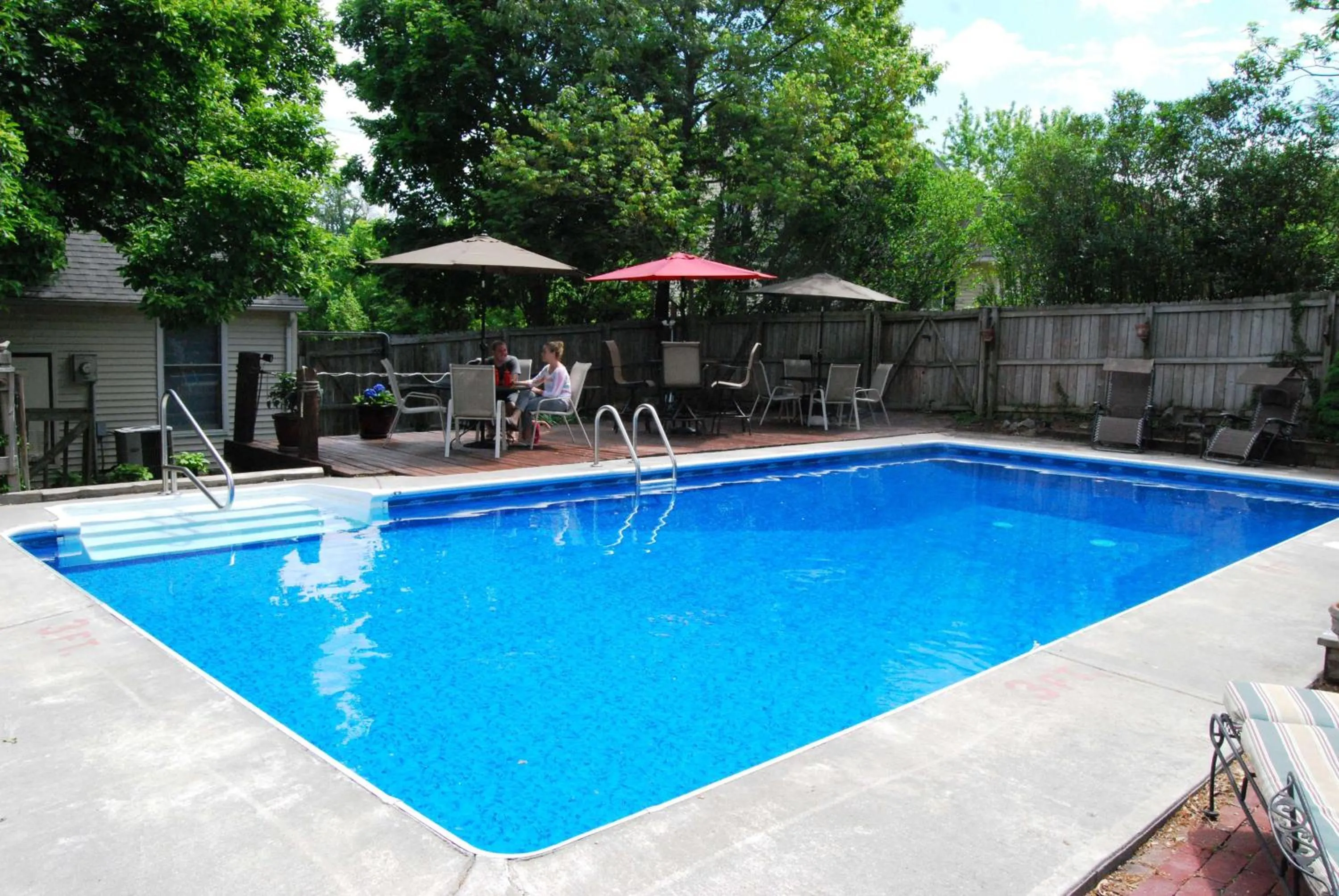 Swimming pool in Blacksburg Bed & Breakfast