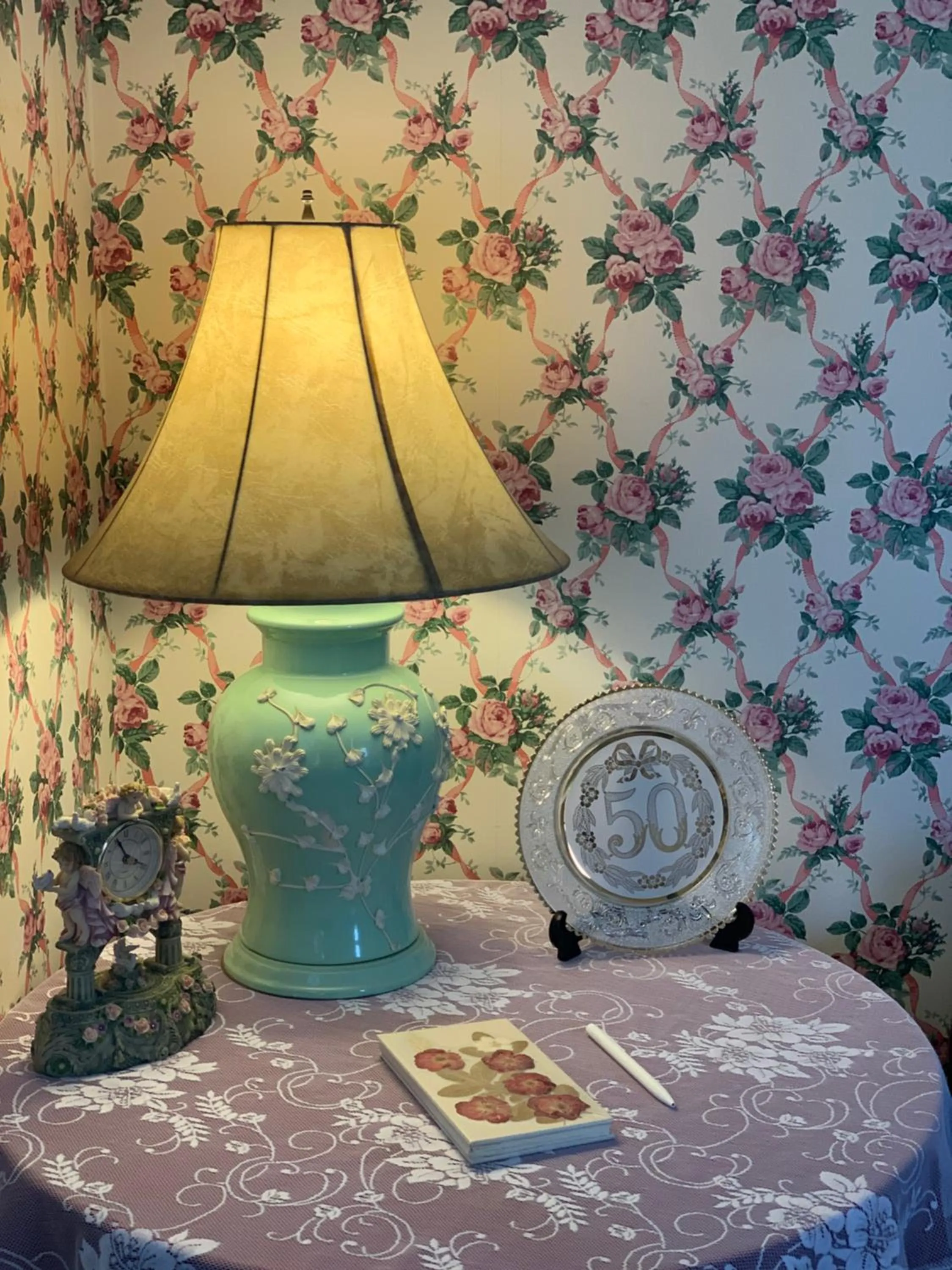 Decorative detail in Chez Nous