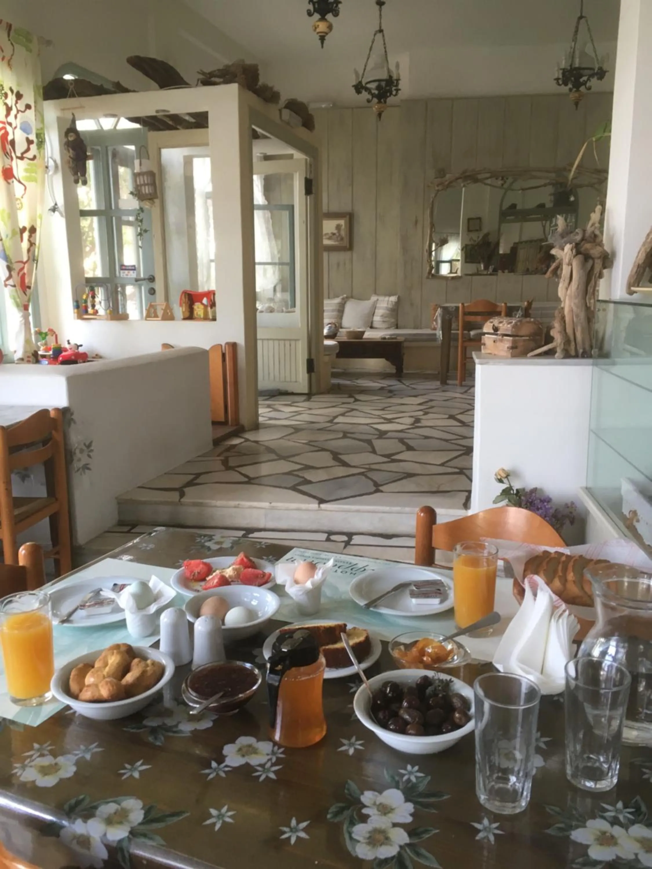 Coffee/tea facilities in Afrodite Hotel