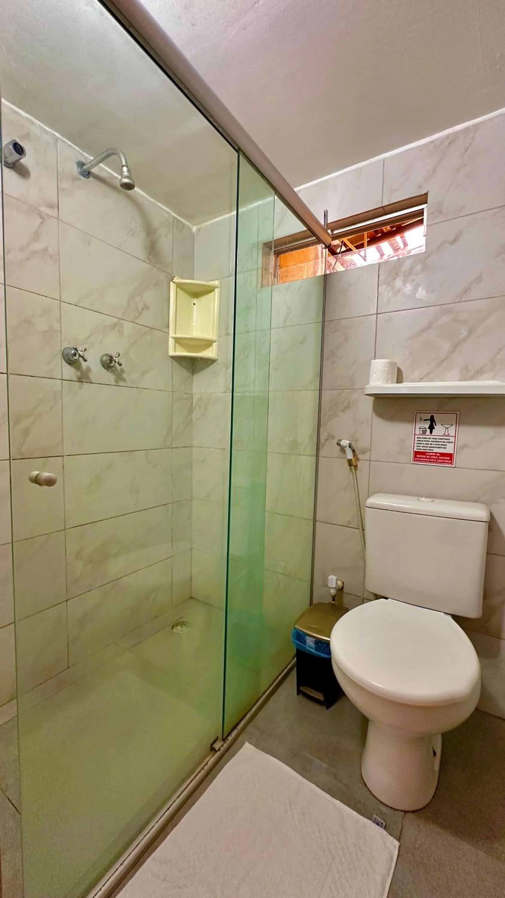 Bathroom in Paranambuca Pousada