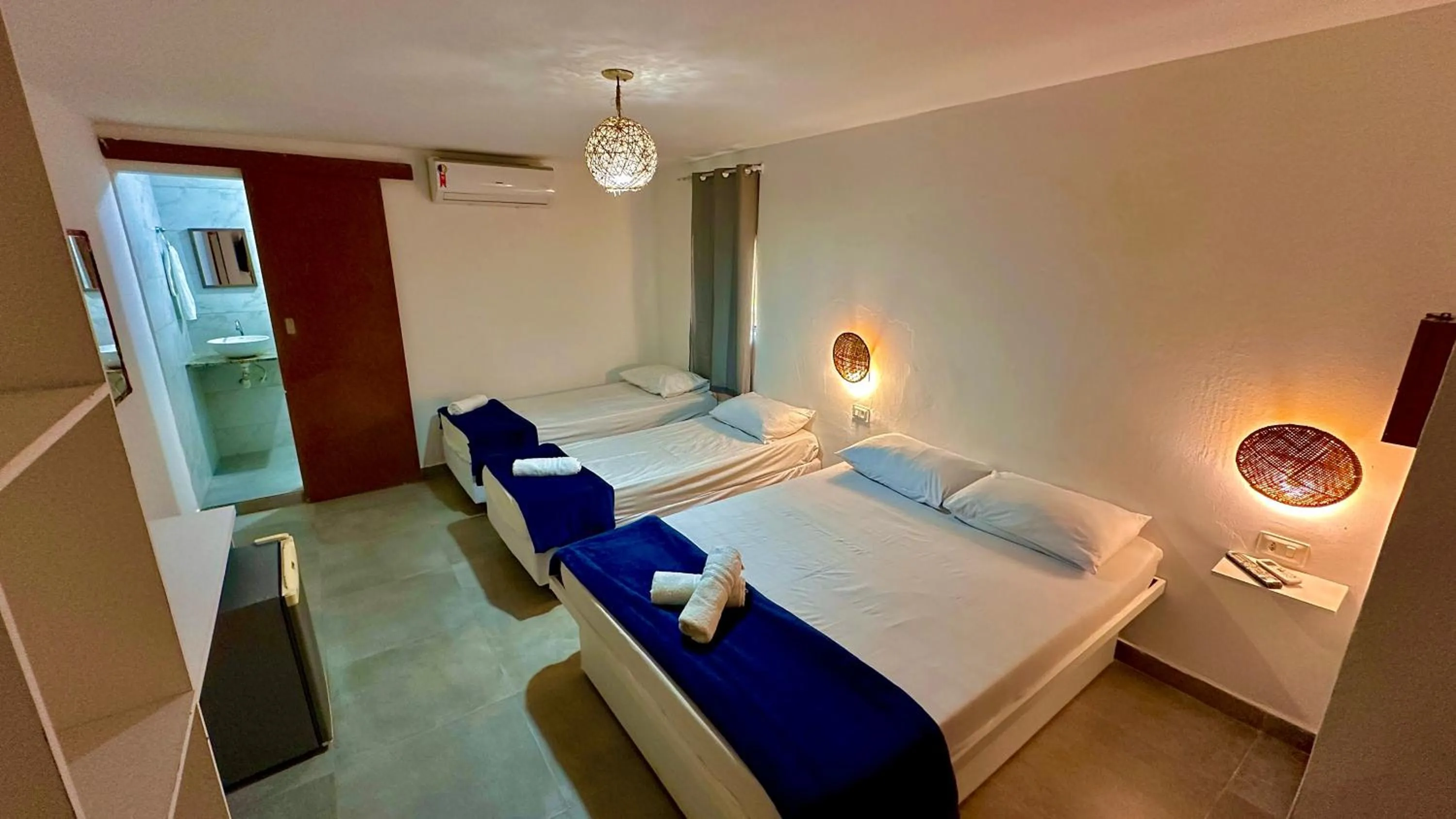 Property building, Bed in Paranambuca Pousada