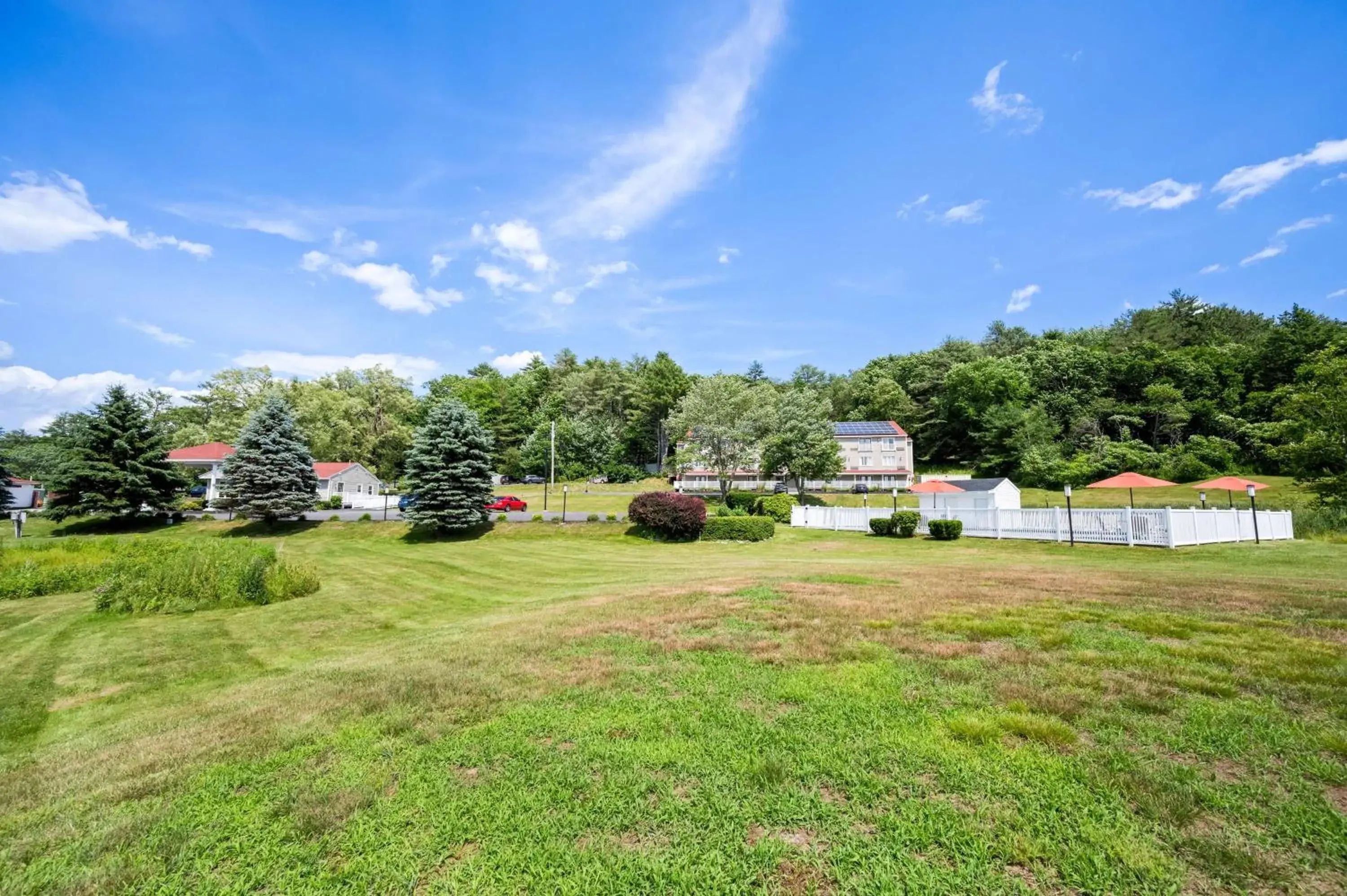 Pool view in Best Western - Freeport Inn Pool view in Best Western - Freeport Inn