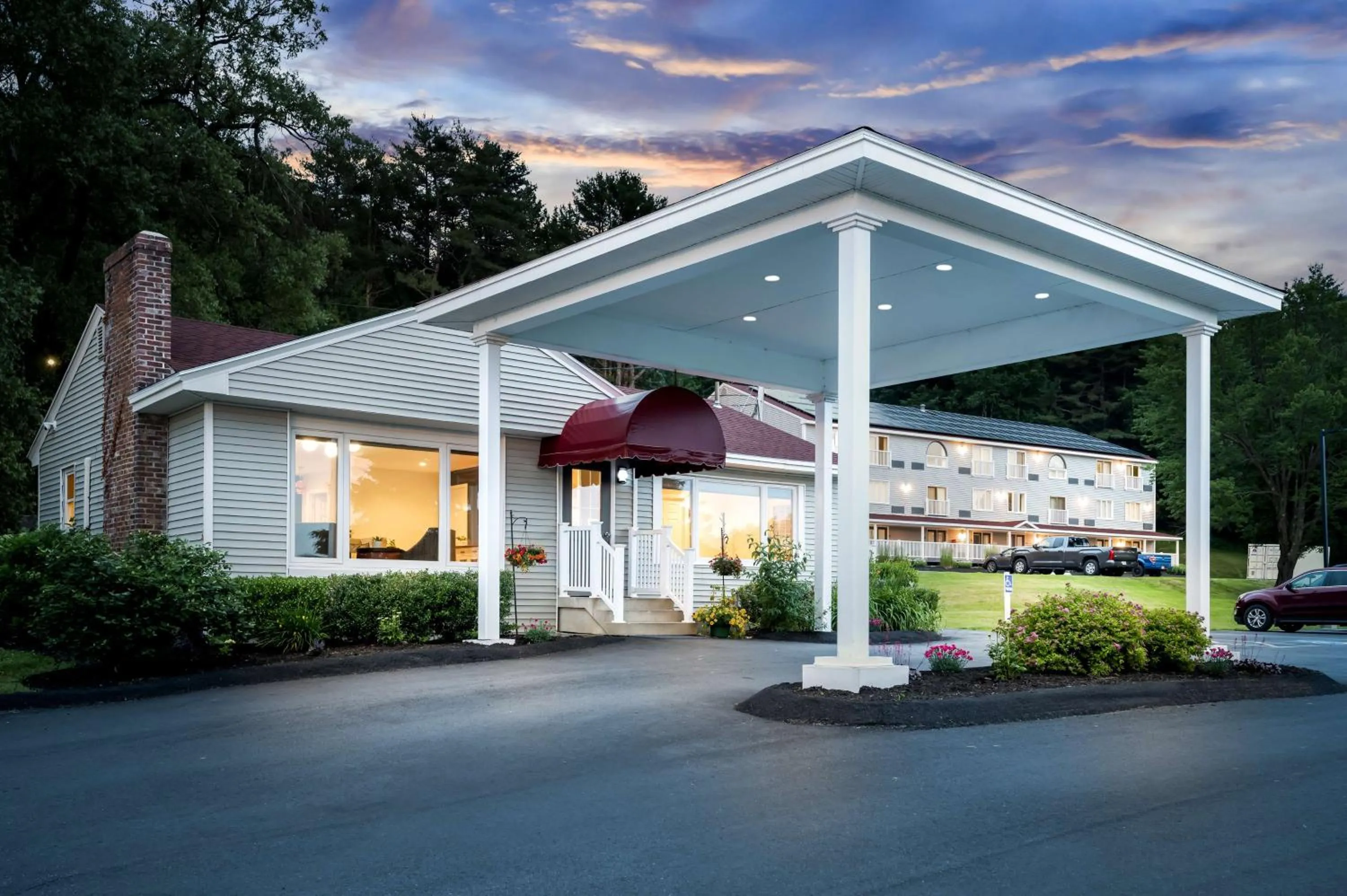 Property building in Best Western - Freeport Inn
