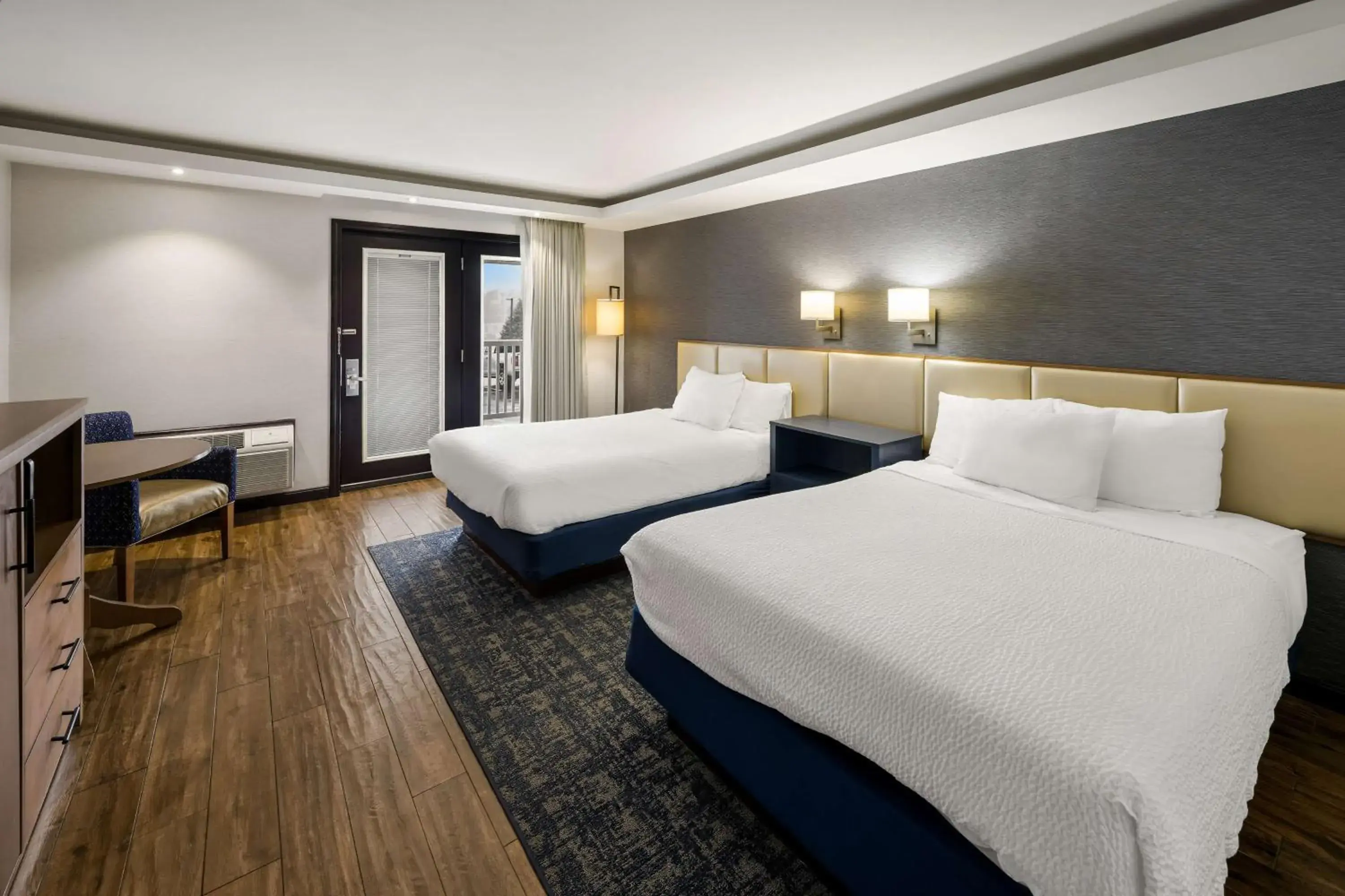 Bedroom, Bed in Best Western - Freeport Inn Bedroom, Bed in Best Western - Freeport Inn