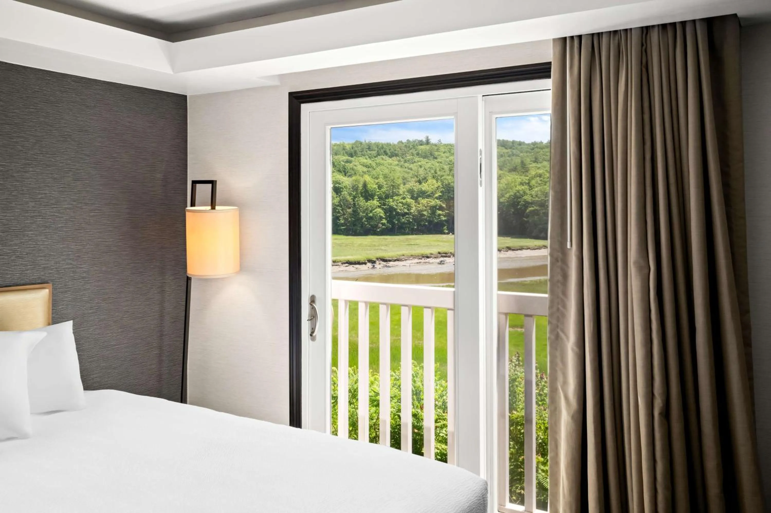 Bedroom, Bed in Best Western - Freeport Inn