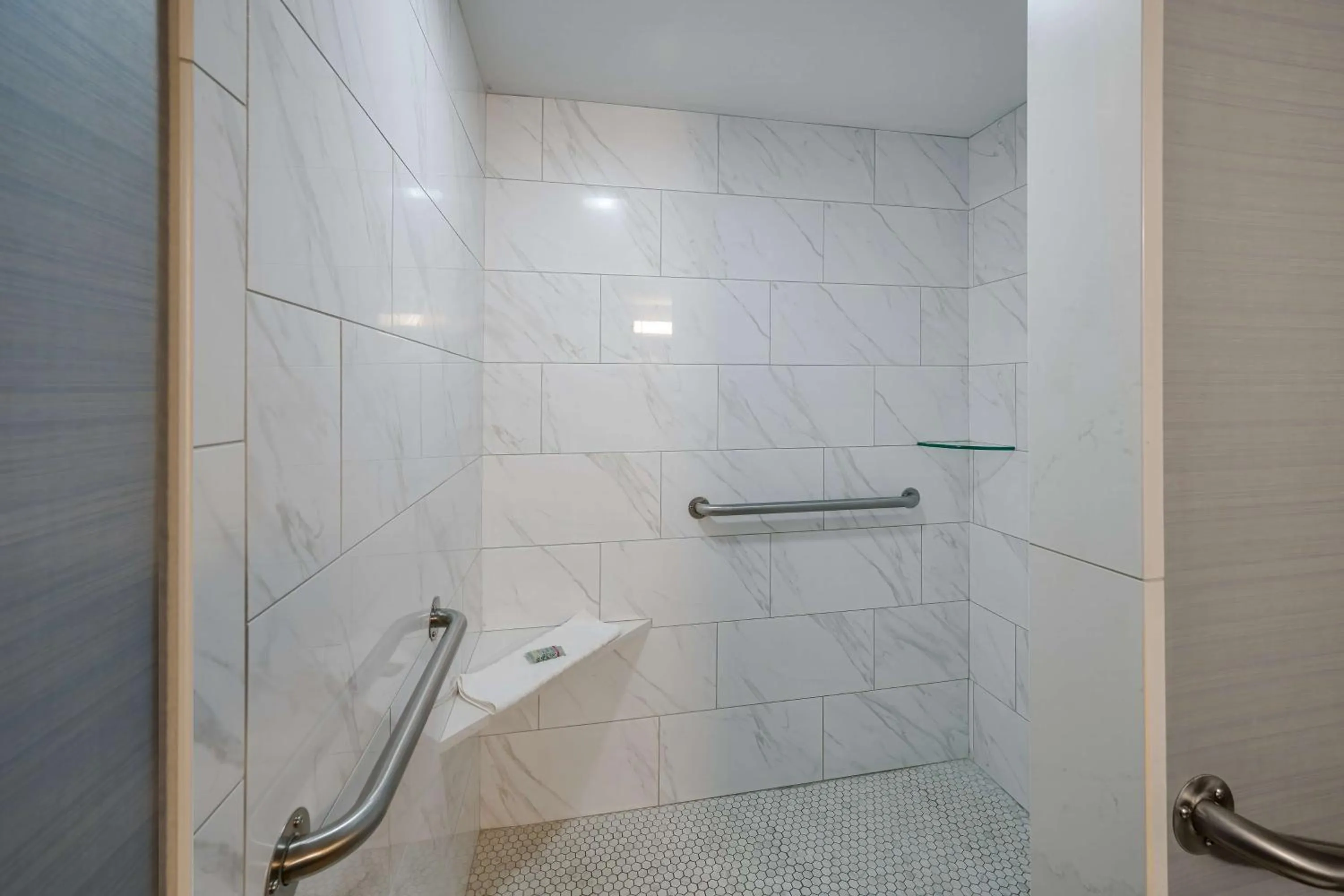 Bathroom in Best Western - Freeport Inn