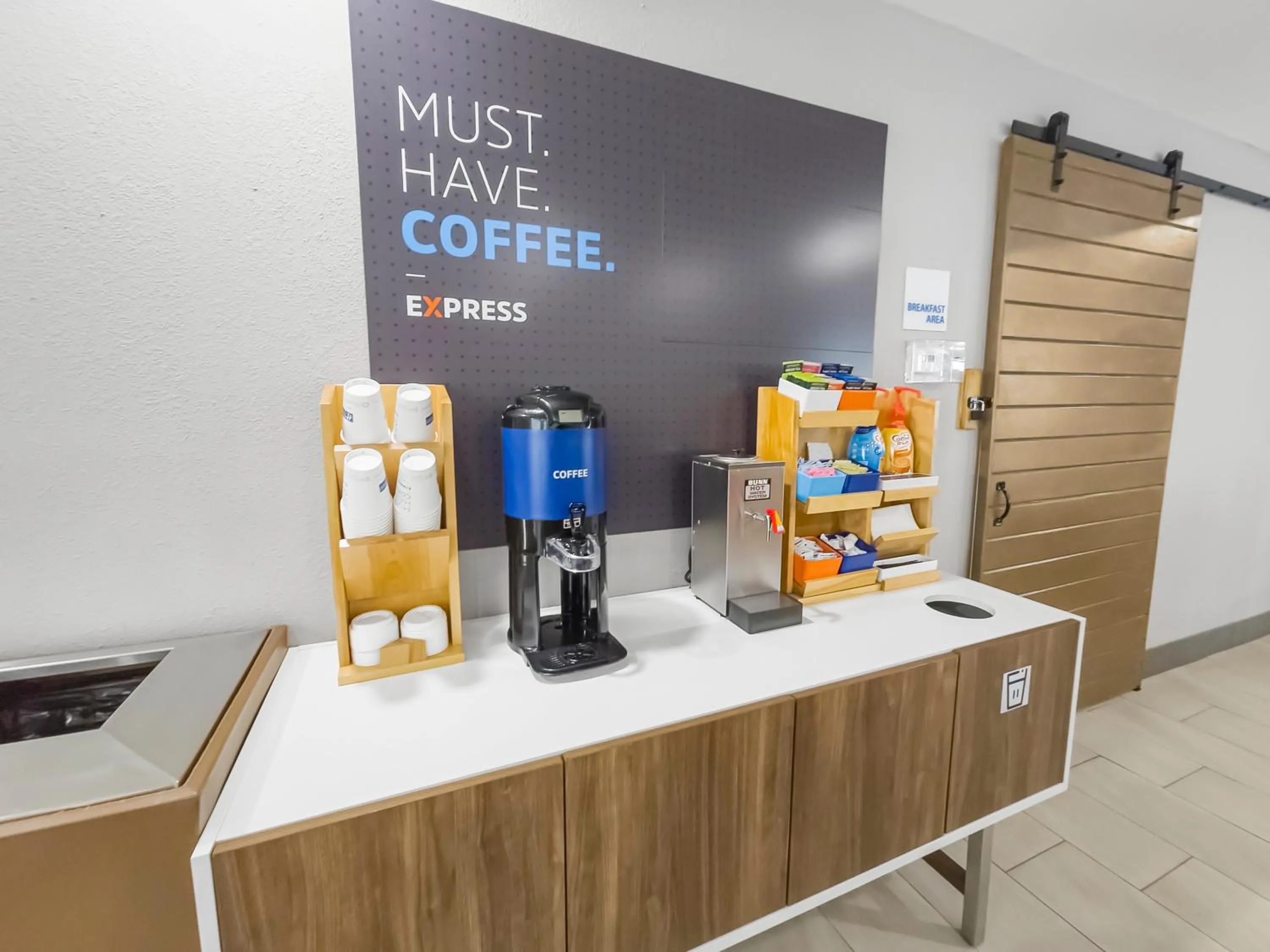 Bedroom in Holiday Inn Express Salt Lake City South - Midvale by IHG