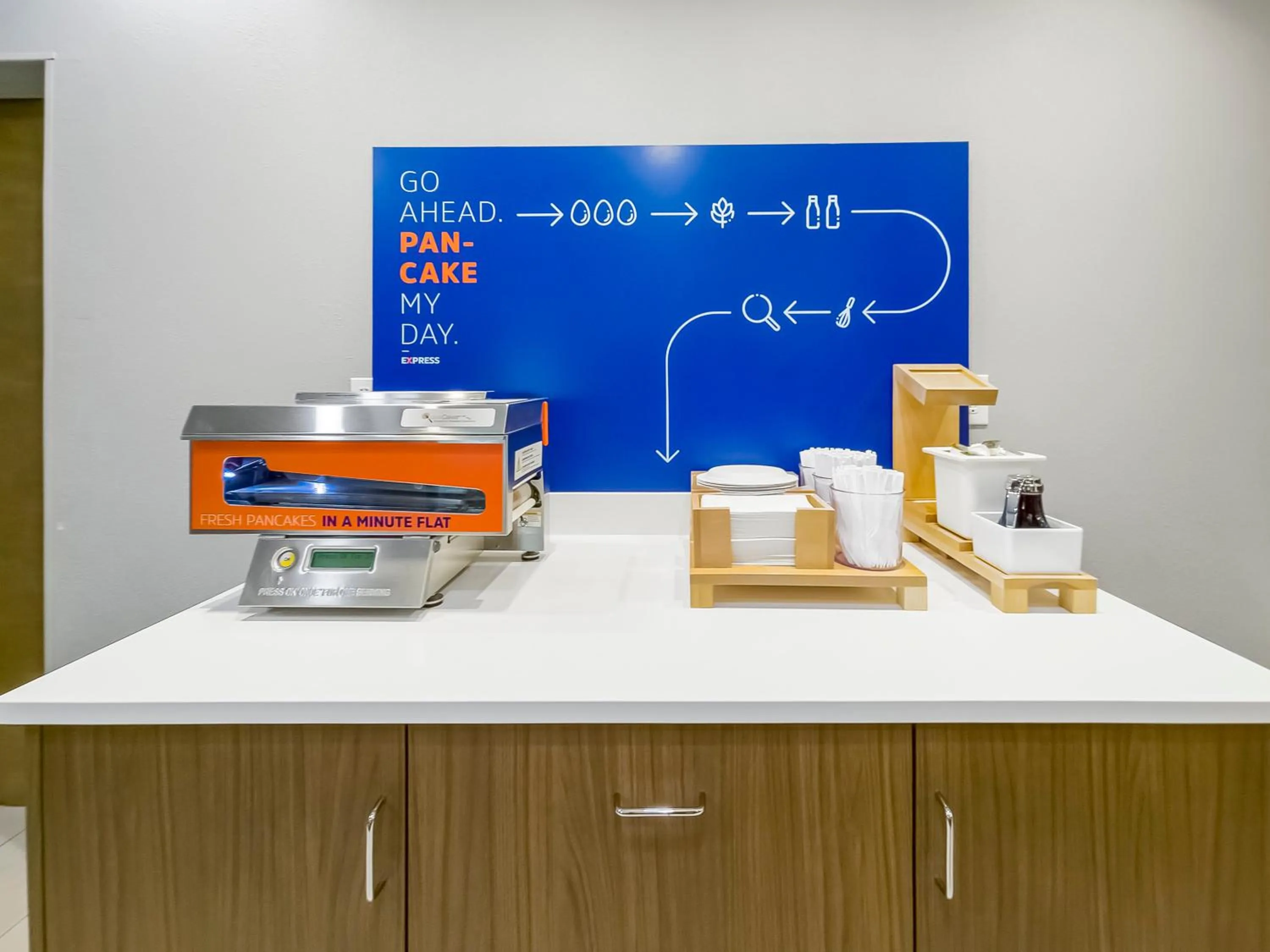 Breakfast in Holiday Inn Express Salt Lake City South - Midvale by IHG