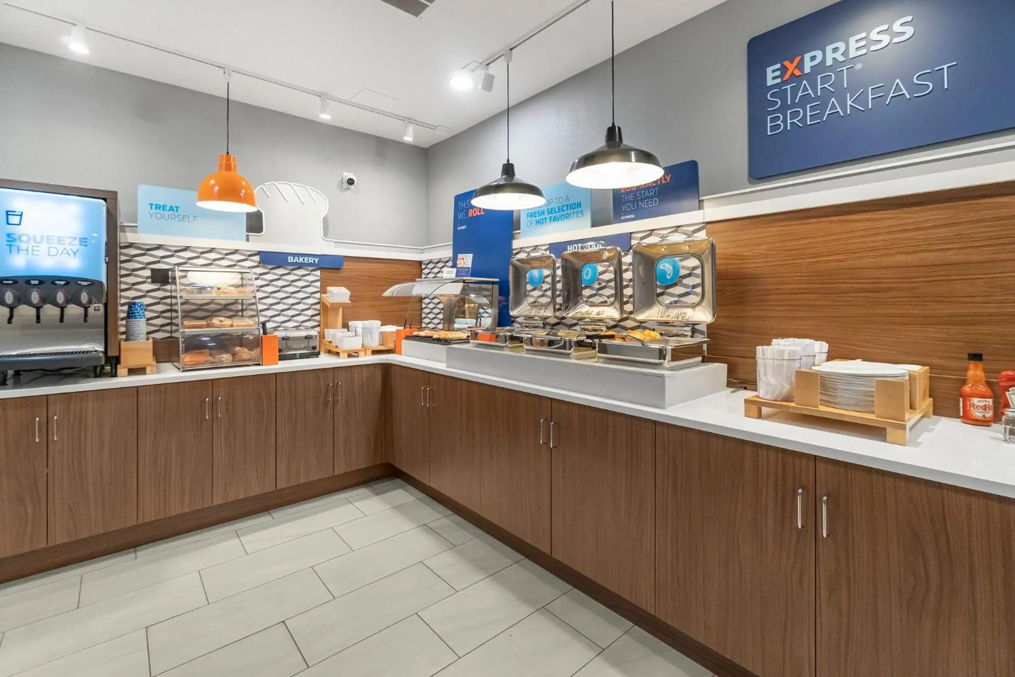 Breakfast in Holiday Inn Express Salt Lake City South - Midvale by IHG